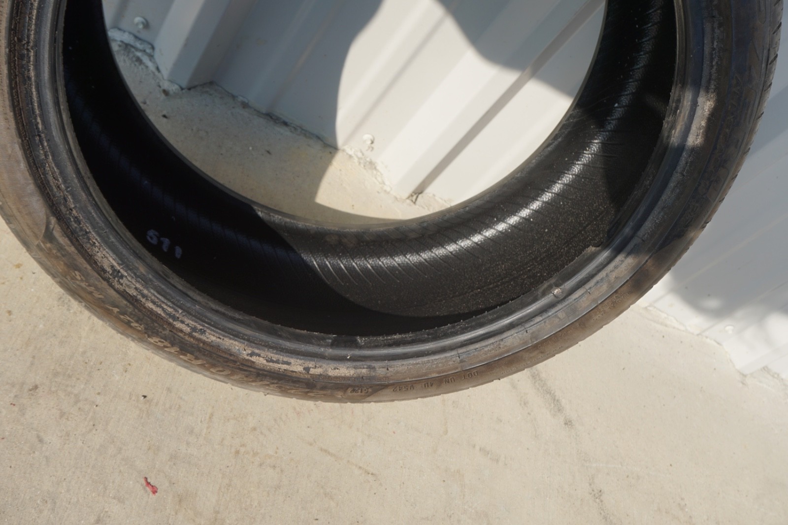 Pirelli Pzero All Season Plus 225/40R18 Tire (QTY 1) 9/32″ – USED