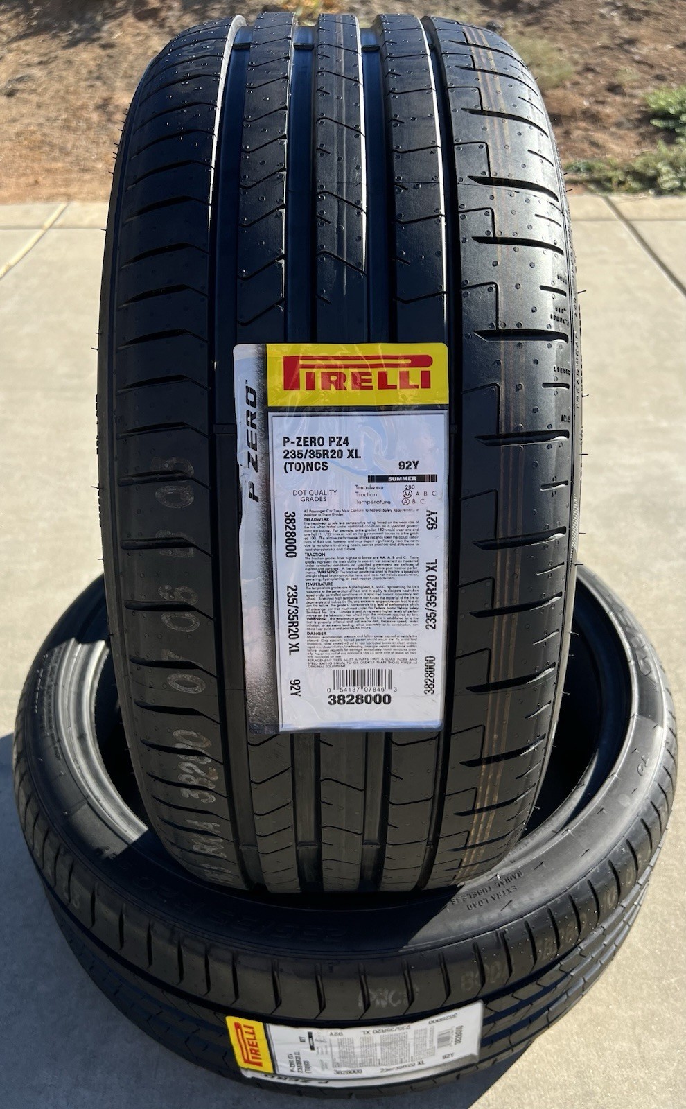 TWO BRAND NEW 235/35R20 92Y Pirelli P Zero PZ4 Sport Noise Canceling Tires