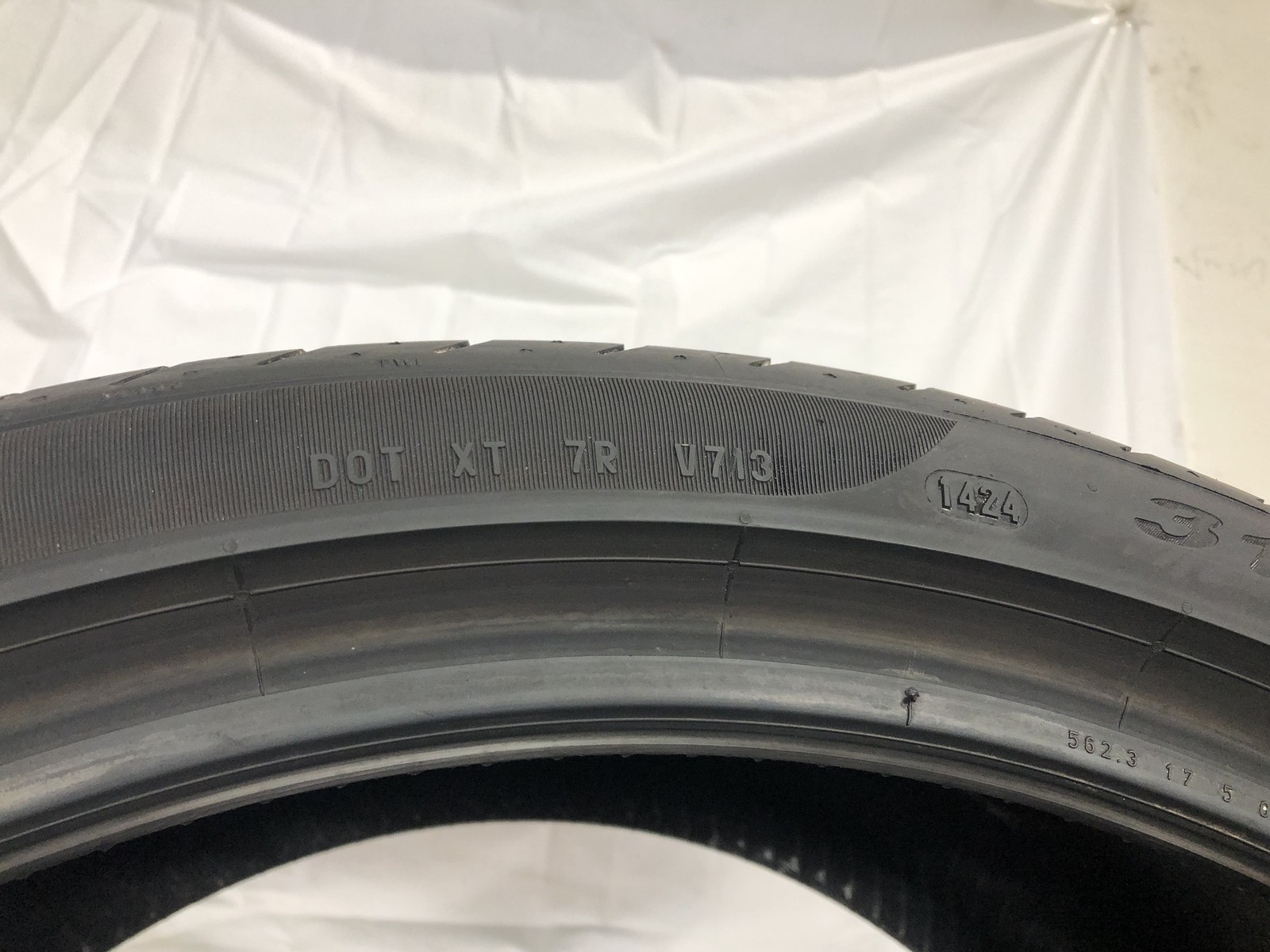 [1] Pirelli P Zero P315/30ZR22 315 30 22 Tire 9.0/32