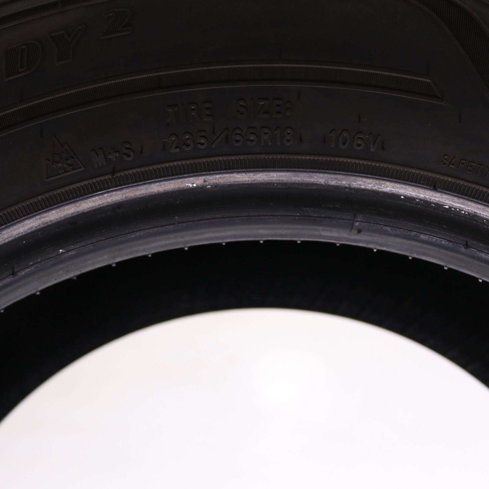 Set of 2 Used 235/65R18 Goodyear Assurance WeatherReady 2 – 106V – 9-9.5/32