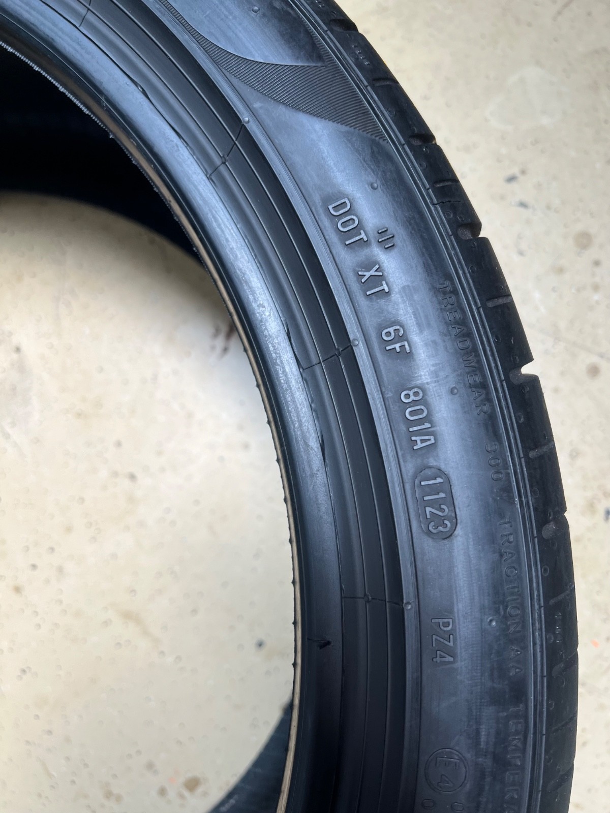1 – NICE 285/35ZR20 XL (104Y) Pirelli P Zero PZ4 (*) BMW OEM – 6103