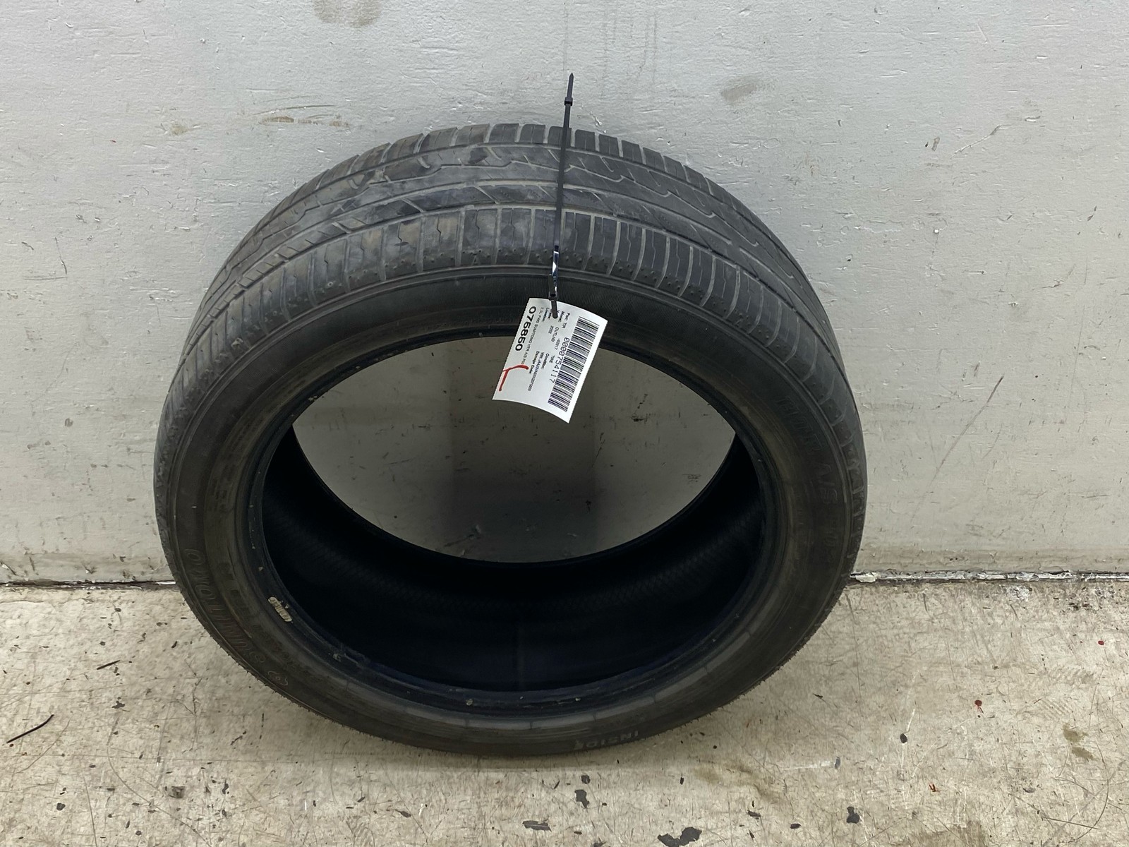 2022 2.5L FWD SUMITOMO HTR A/S P03 255/45R/20 TIRE DOT 1323 3/32 DEPTH TREAD