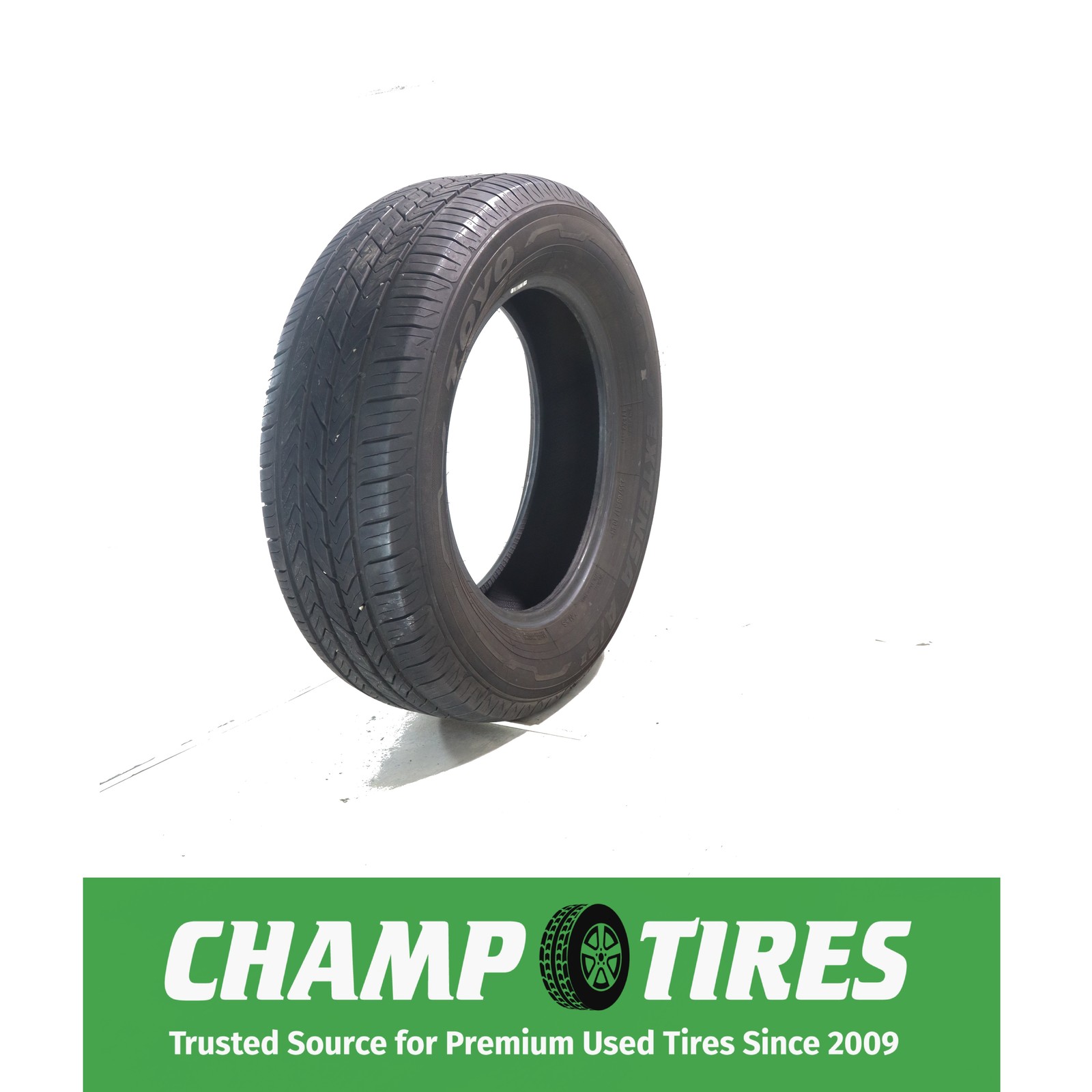 Toyo Extensa A/S II 235 65 17 104 H 10/32nds BCR427980