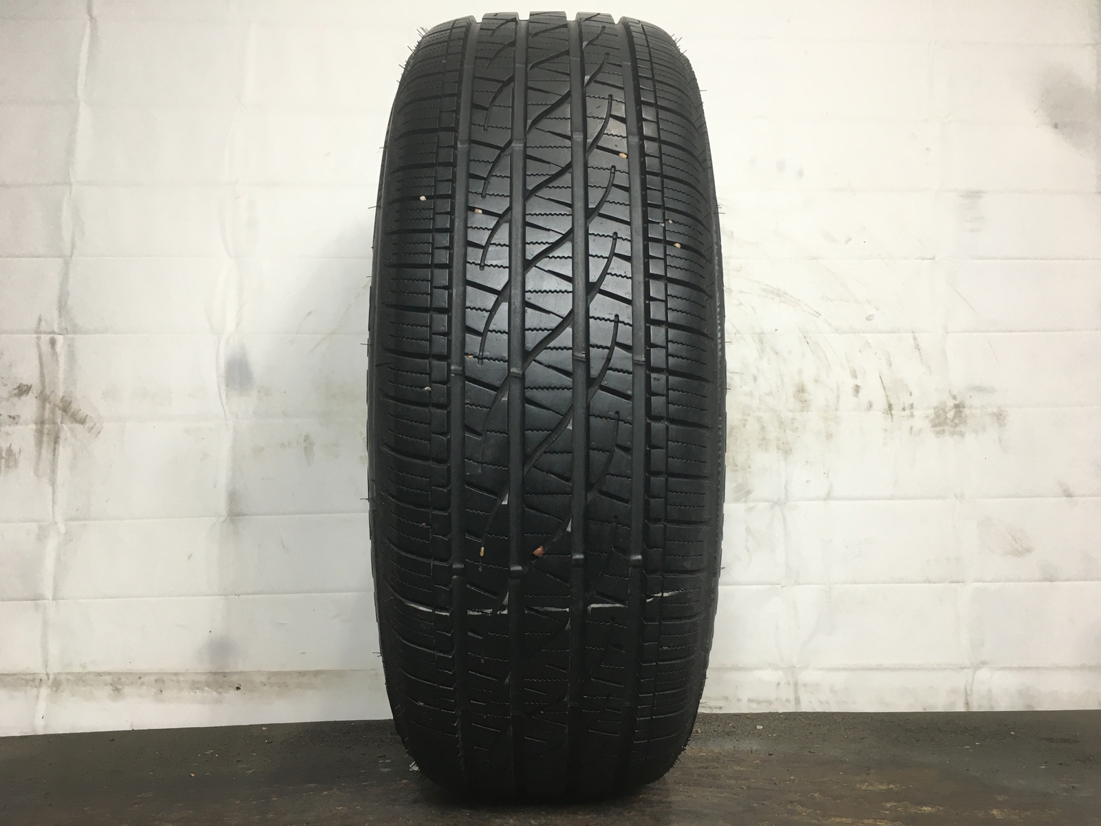 [1] Firestone Destination LE3 P245/50R20 245 50 20 Tire – Driven Once