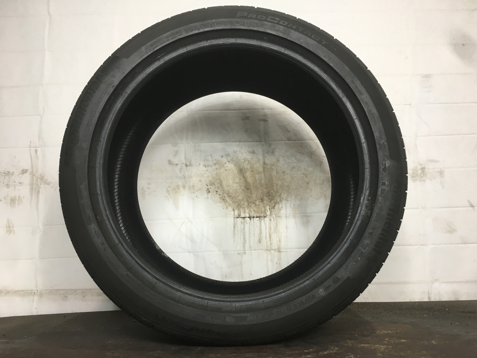 [1] Continental ProContact TX P315/35R21 315 35 21 Tire 8.25-8.5/32