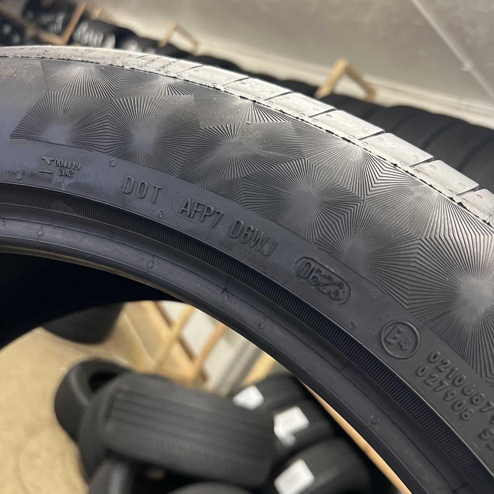 1 Tire LikeNEW Continental PremiumContact 6 MO 325/40R22 325/40/22 114Y
