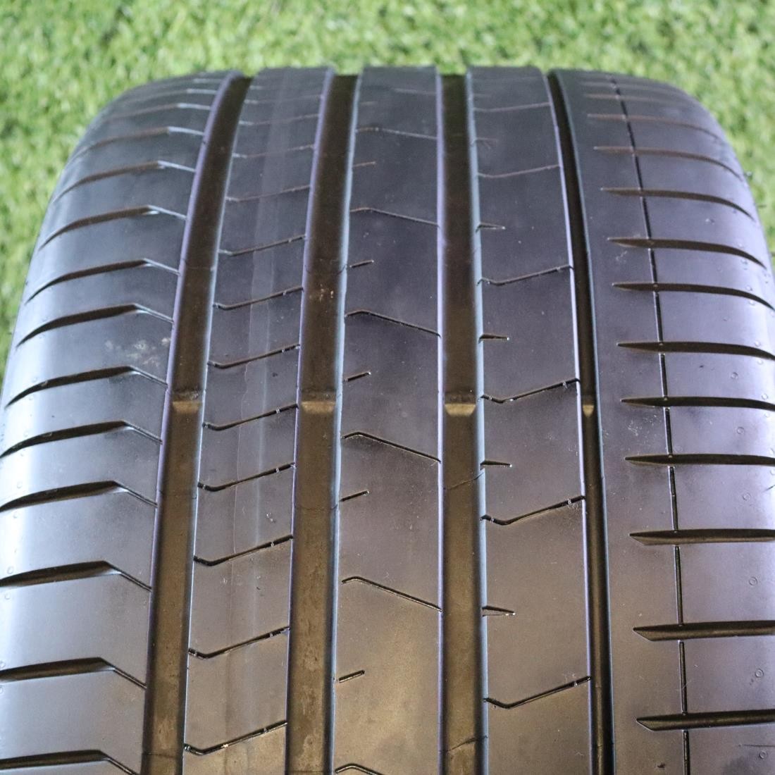 1 315 30 22 Pirelli PZero PZ4 XL with 90% Tread 8/32 107Y #27884