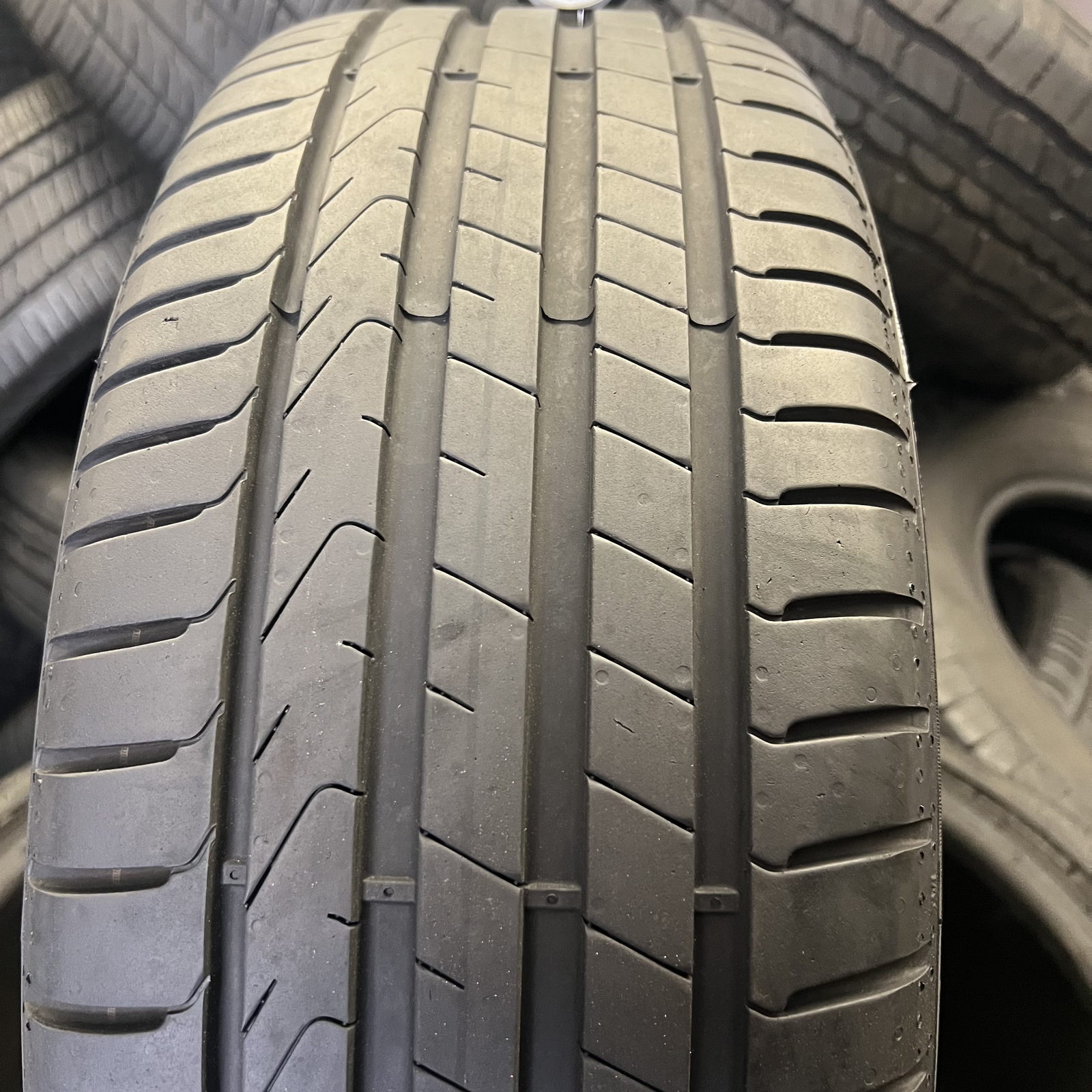 1 LikeNew Tire Pirelli Cinturato P7 Run Flat BMW 205/45R17 88W DOT.2023 7.5/32