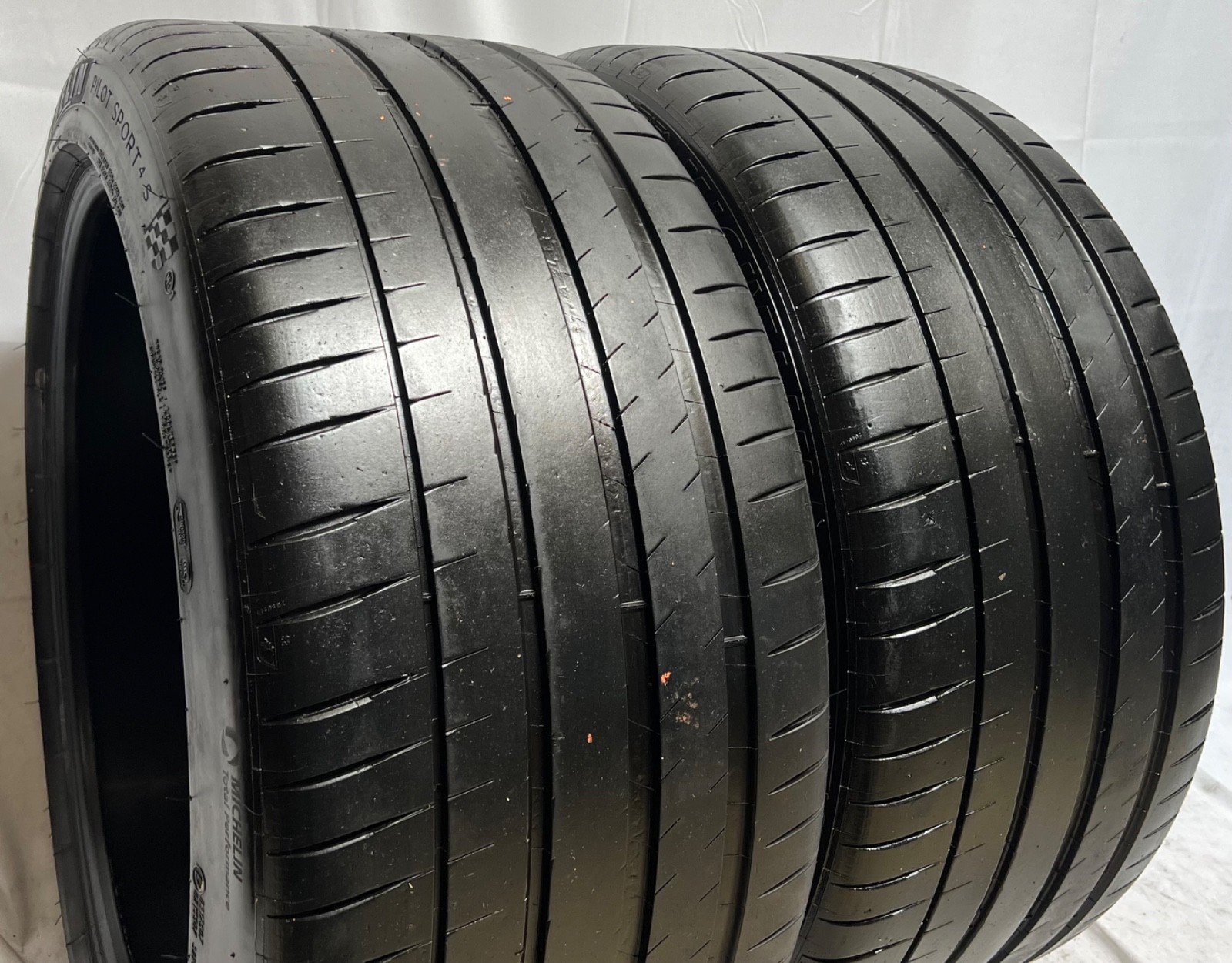 2 – NO REPAIRS 325/35ZR22 XL (114Y) Michelin Pilot Sport 4 S (MO1) Mercedes 5025
