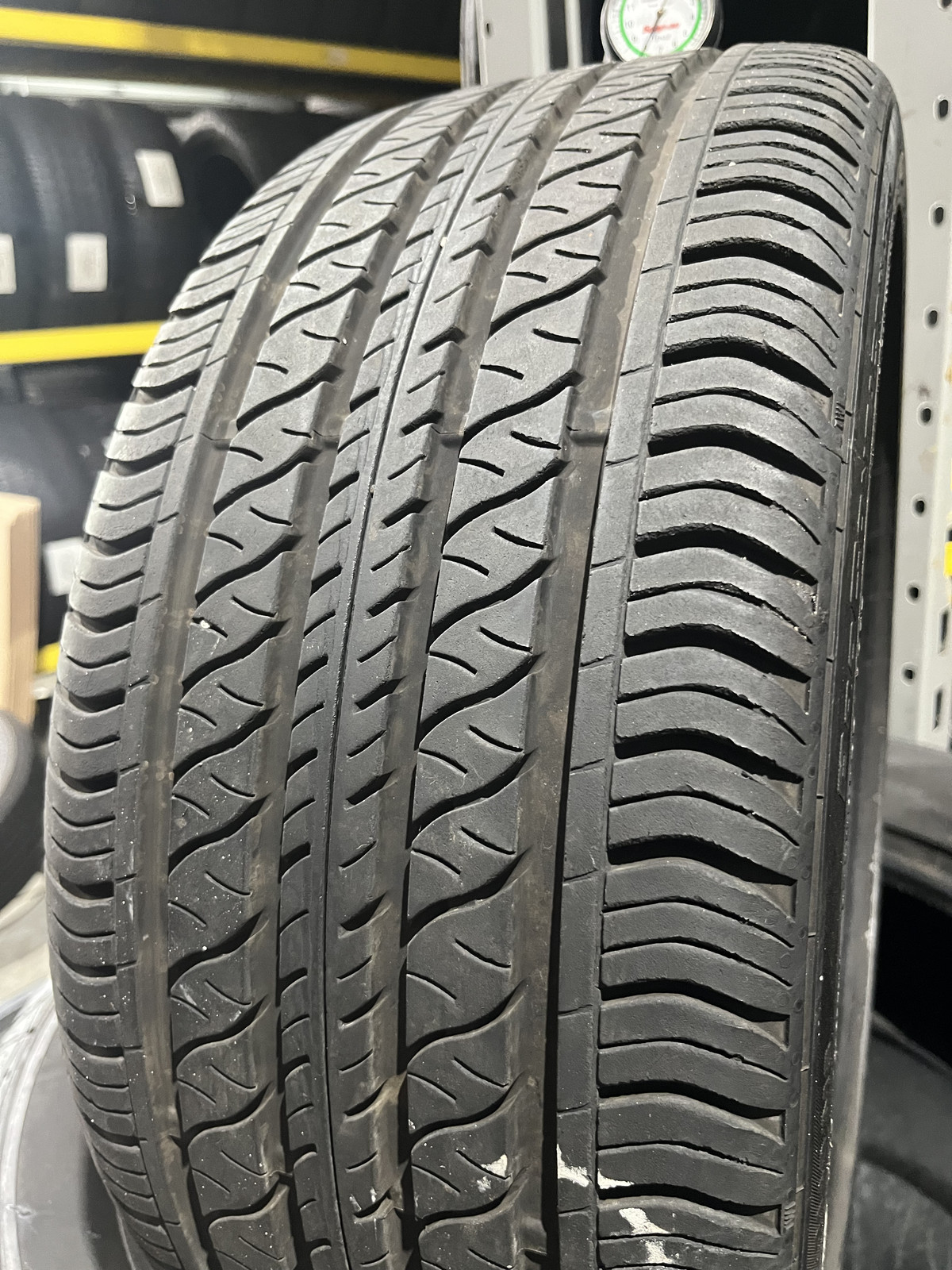 1 Tire Continental ProContact RX SSR TPC 235/40R18 91V DOT.0724 8/32 No Patch