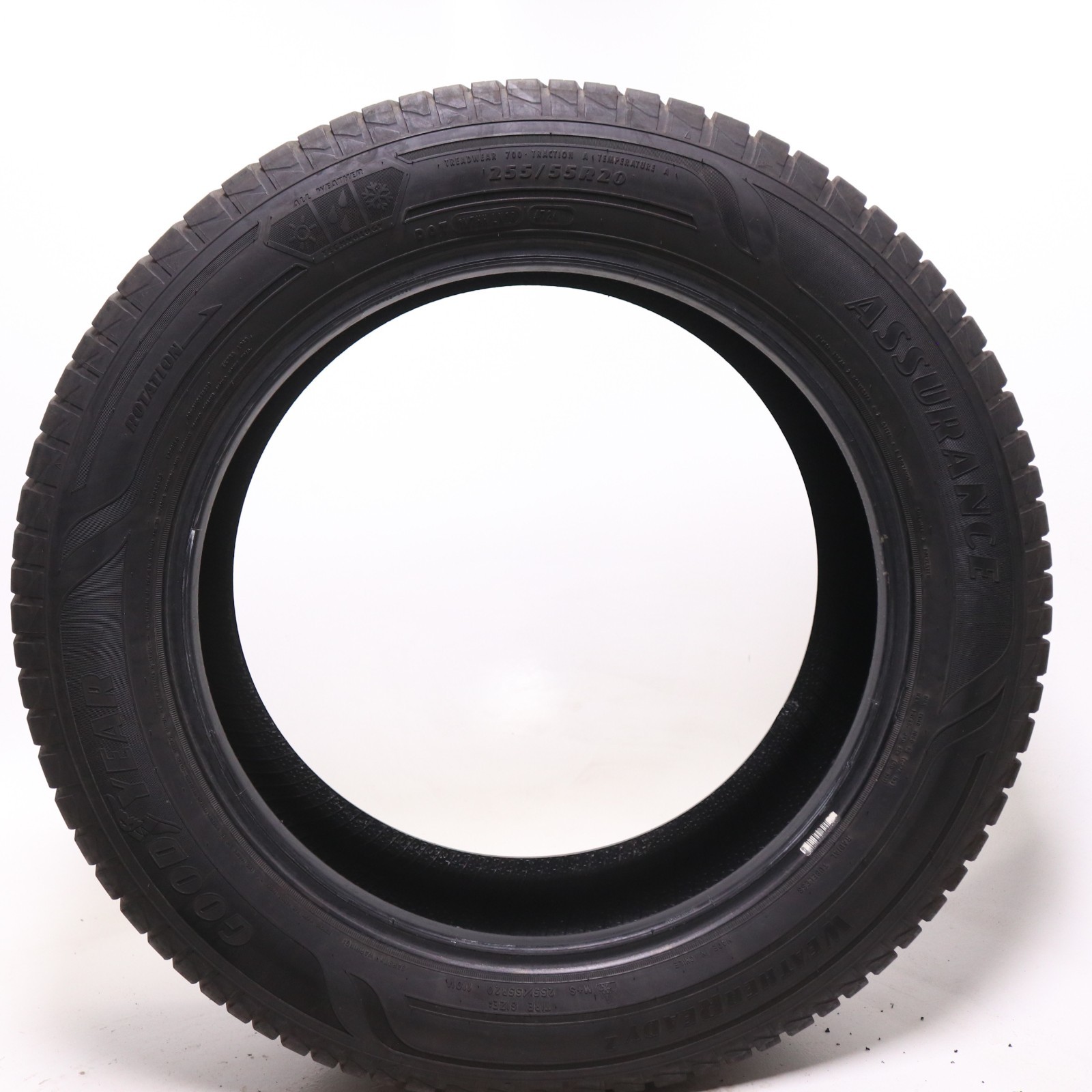 Set of 2 Used 255/55R20 Goodyear Assurance WeatherReady 2 – 110V – 7.5-8.5/32