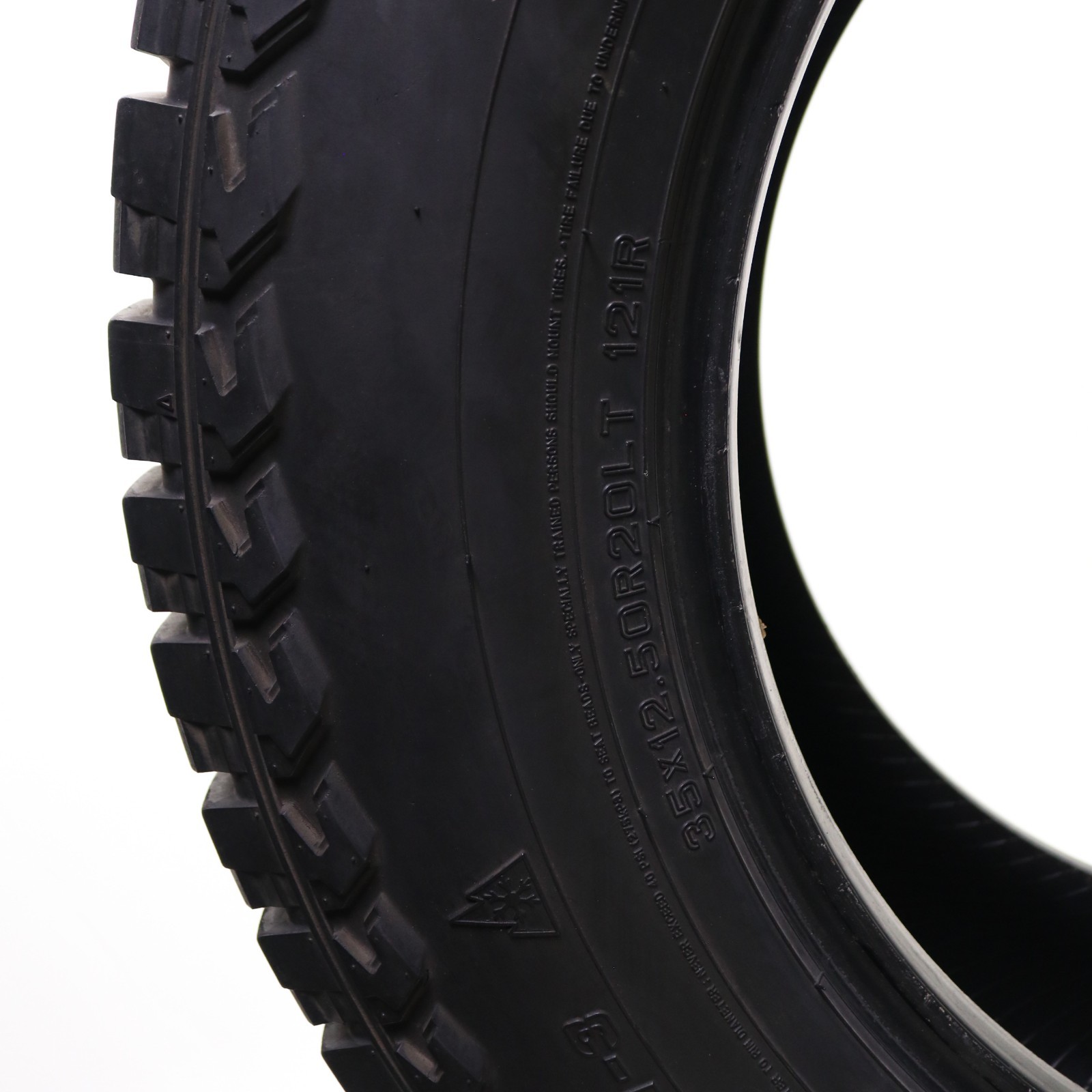Used LT 35X12.50R20 Mazama Open Range A/T SQM-3 – 121R – 10.5/32