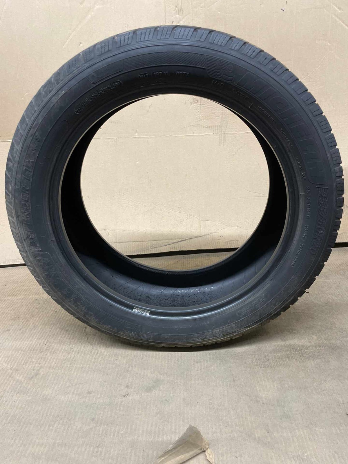(A) MICHELIN DEFENDER LTX M/S 255/50R20 109H EXTRA LOAD DOT 4822 7/32NDS