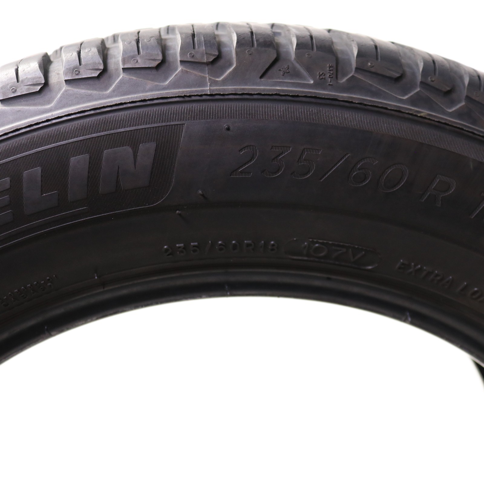 Set of 4 Used 235/60R18 Michelin CrossClimate 2 – 107V – 7.5-8.5/32