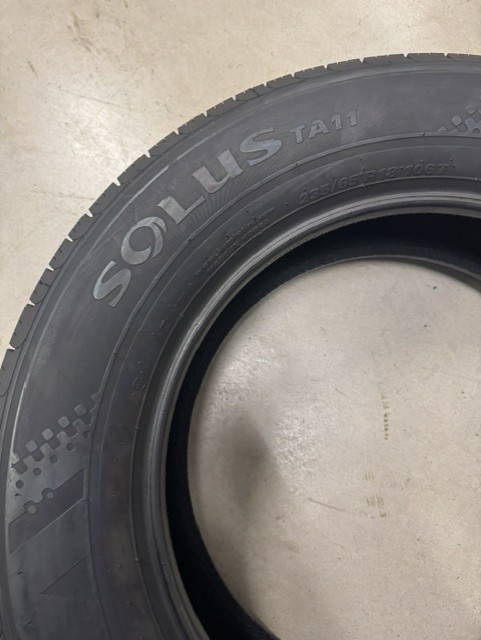 Kumho Solus TA11 235/65R18 Tire