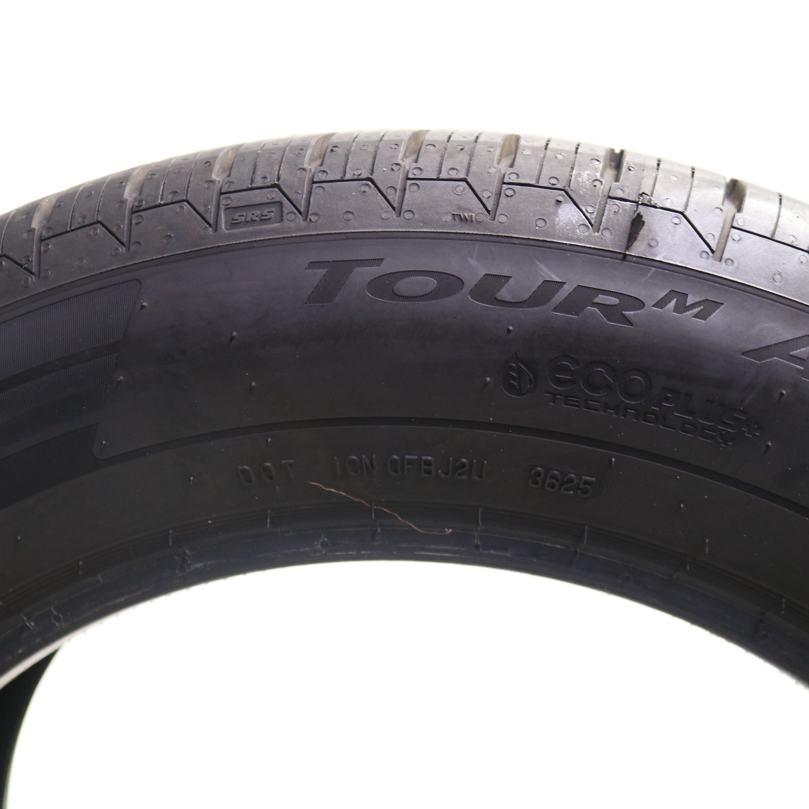 Set of 2 Used 235/60R18 Continental ControlContact Tour M A/S EV 103H – 9-10/32