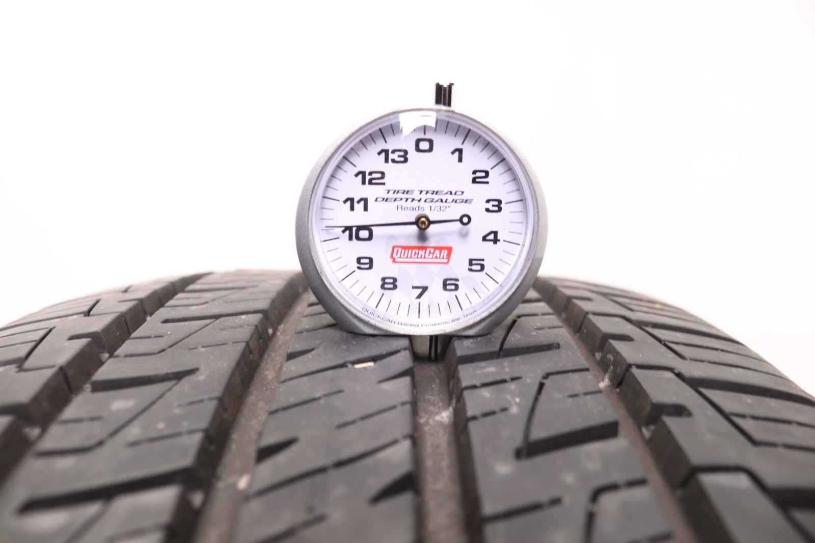 Set of 4 Used 235/50R19 Goodyear Assurance MaxLife – 99V – 9-10/32 No Repairs