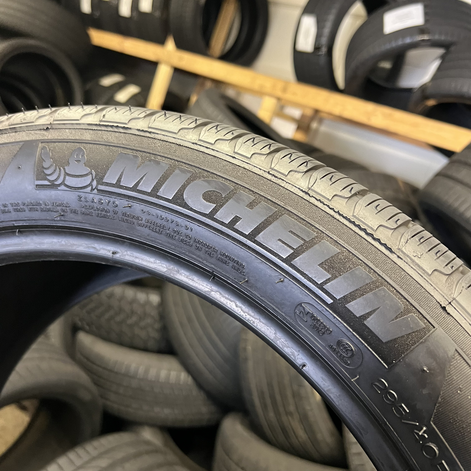 1 Tire Michelin Latitude Tour HP NO 295/40R20 106V DOT.0623 7.5/32