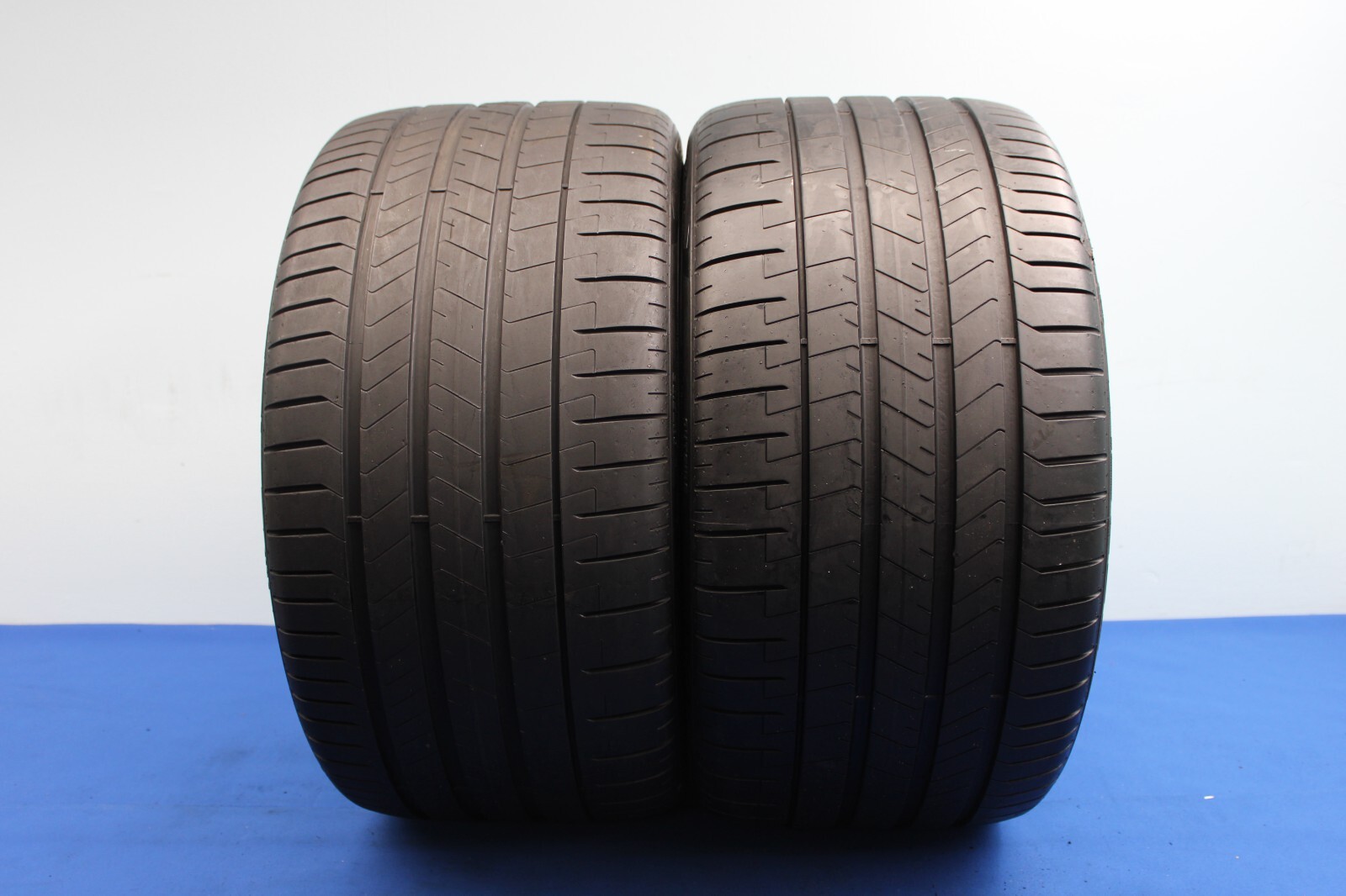 2 Used Pirelli Pzero NA1 PZ4 305/30ZR21 305/30/21 3053021 100Y