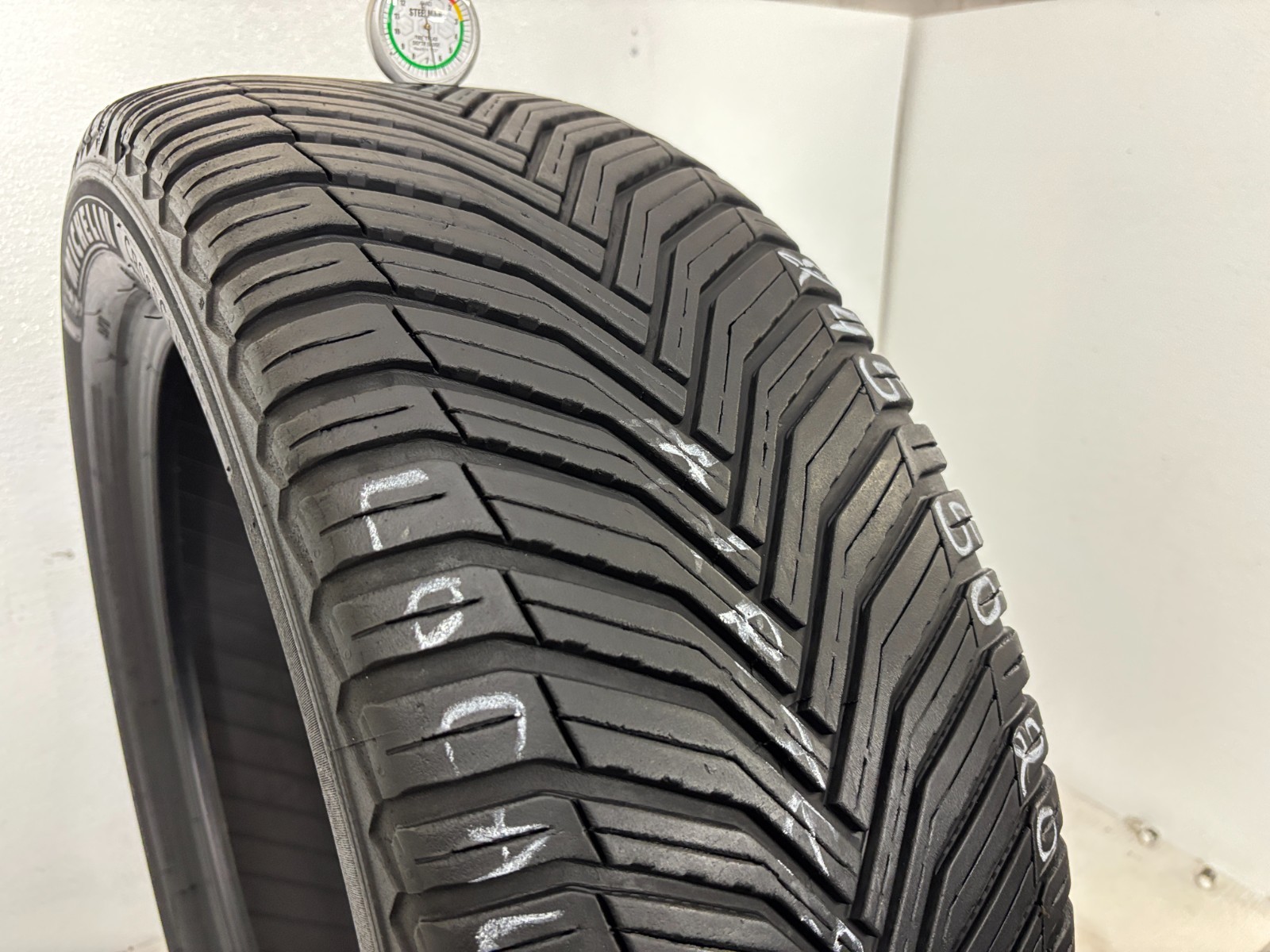 NO SHIPPING ONLY LOCAL PICK UP 1 tire 245 50 20 Michelin Crossclimate 2