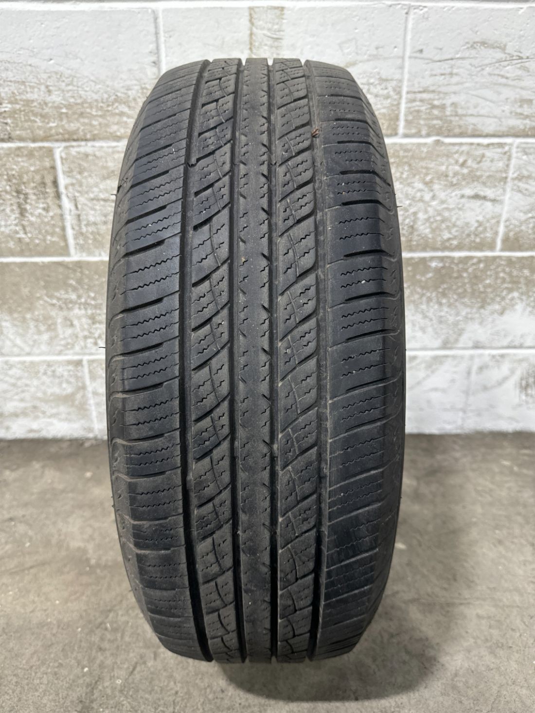 1x P225/60R17 West Lake SU 318 H/T 9/32 99 T Used Tire 2256017