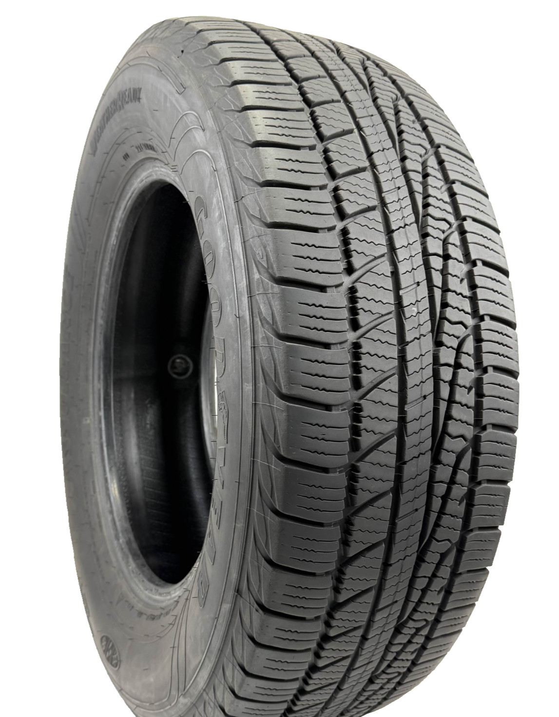 Used 255/65R18 Goodyear Assurance WeatherReady 111T 8.5/32 (DOT 23)