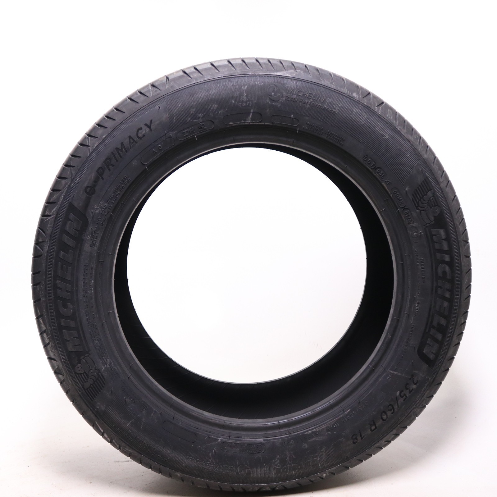 Set of 4 New 235/60R18 Michelin e.Primacy AO – 107W – 8/32