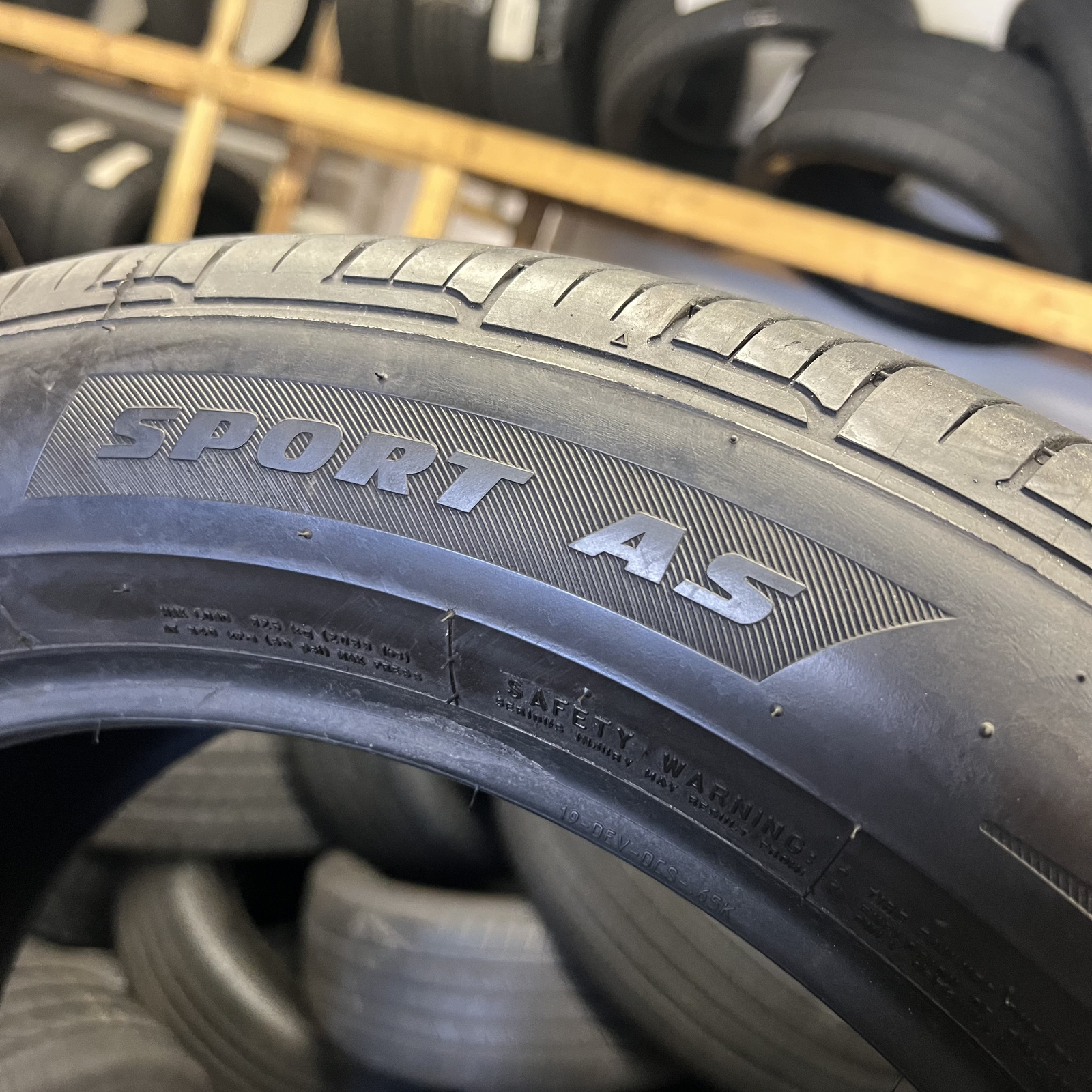 1 Tire Bridgestone Dueler H/P Sport AS RFT BMW 245/50R19 105H DOT.4923