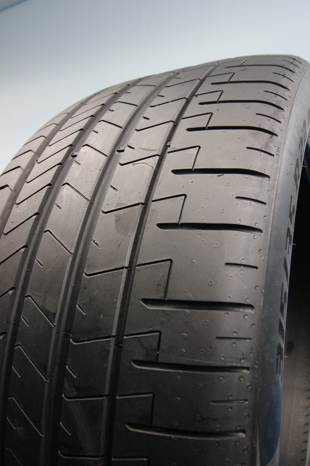 1 Used Pirelli Pzero ★ PZ4 KS RFT 315/35R22 315/35/22 3153522 111Y