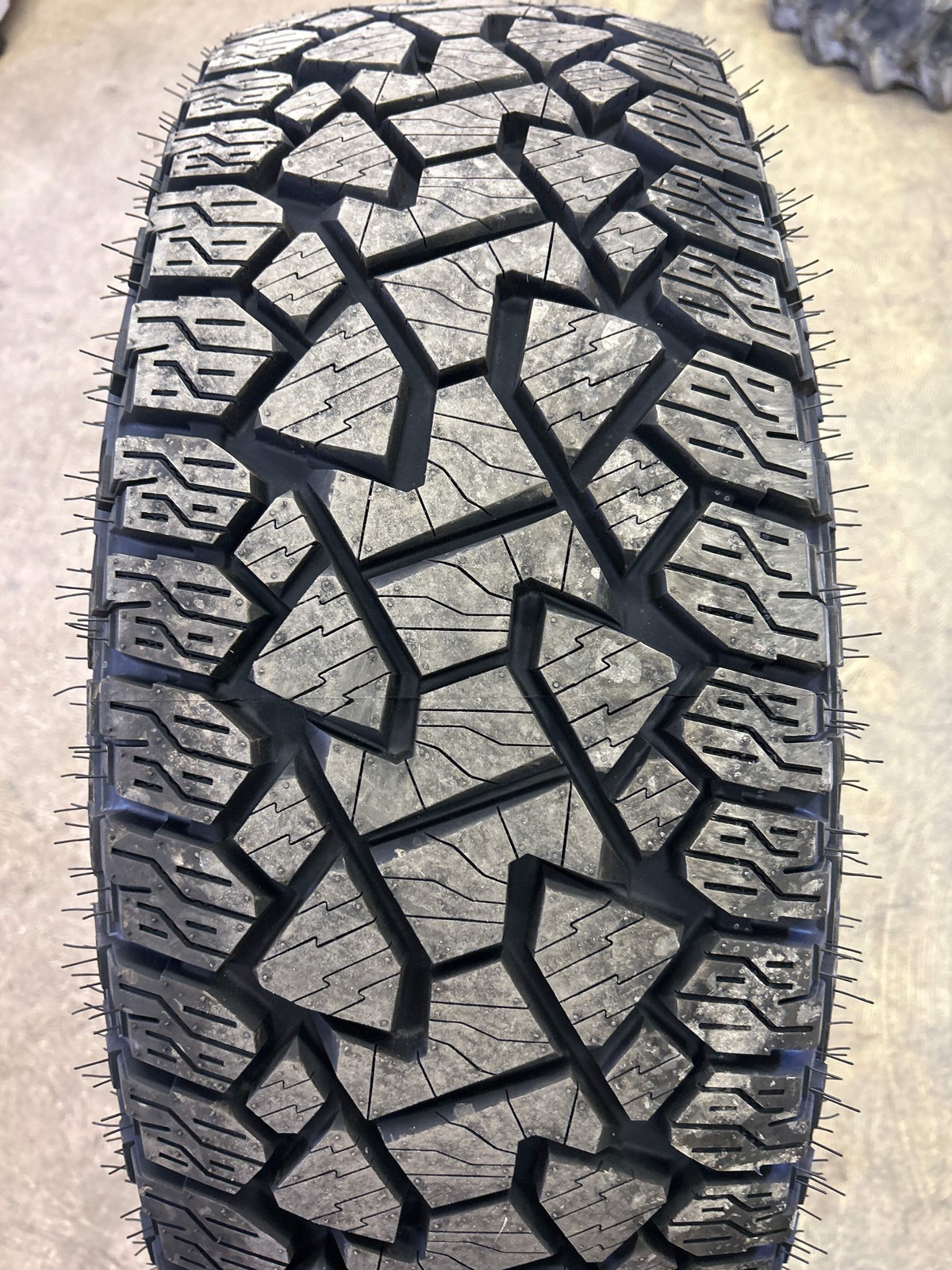 GLADIATOR XCOMP A/T OWL LT 285 70 17 126/123Q 10PLY ALL TERRAIN TIRE 1932367784
