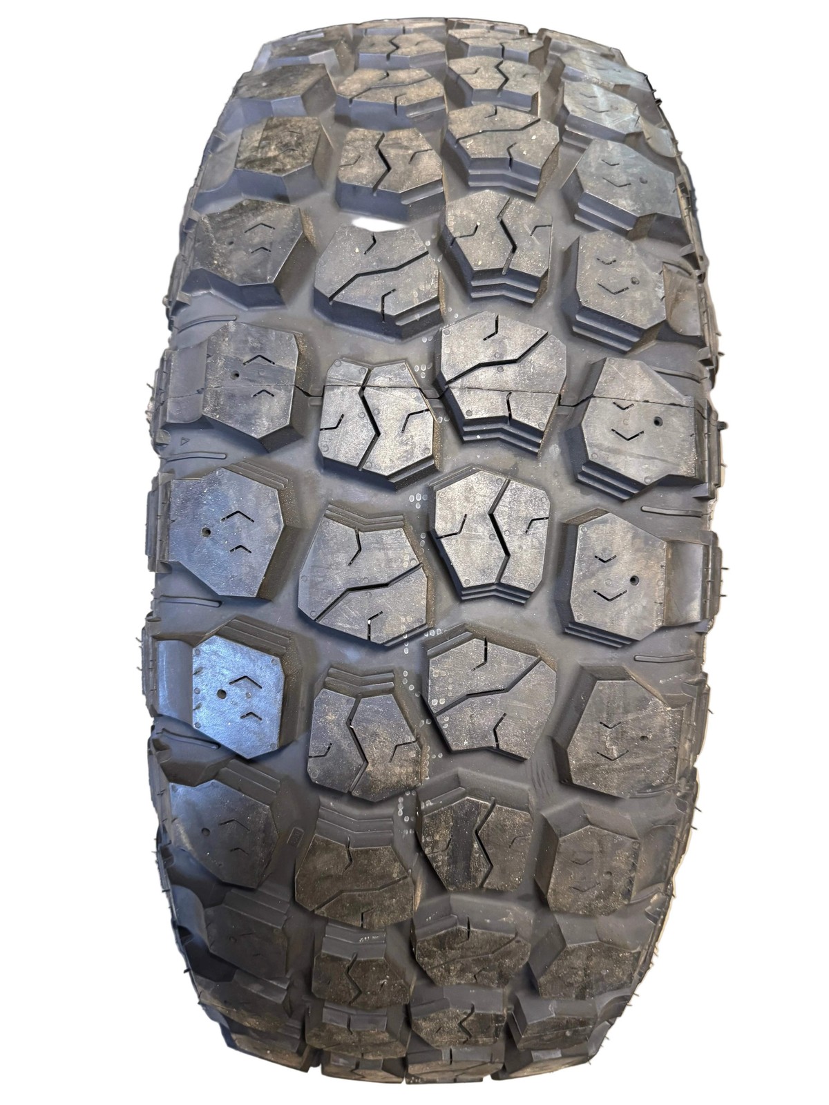 NOS IRONMAN ALL COUNTRY M/T BSW LT 275 65 18 123/120Q 10PLY MUD TERRAIN TIRE 926
