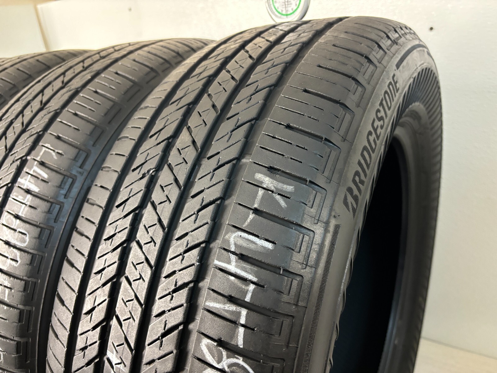Set 4 Tires 235 60 18 Bridgestone Alenza A/S 02 Run Flat (70% Tread)