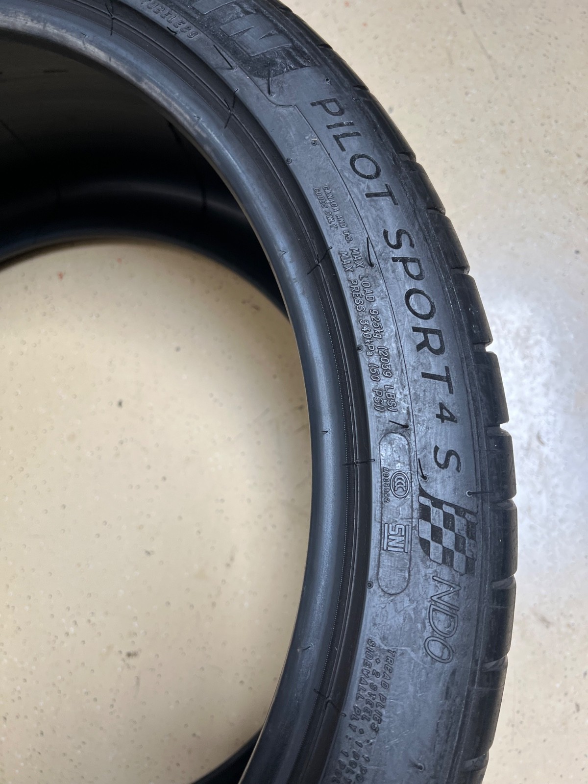 2 – NO REPAIRS 315/30ZR21 XL (105Y) Michelin Pilot Sport 4 S (ND0) Porsche 7043