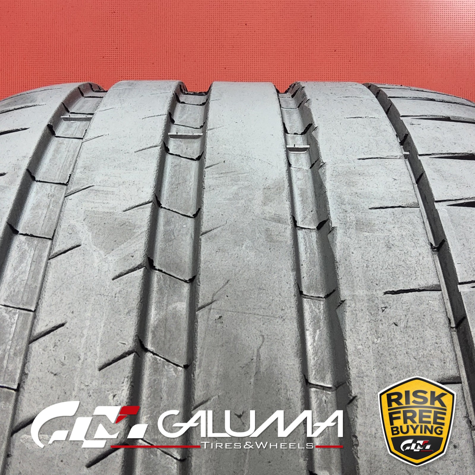 1 (One) Tire Michelin Pilot Sport 4S (MO1) XL 285/40ZR23 111Y No Repairs #94766
