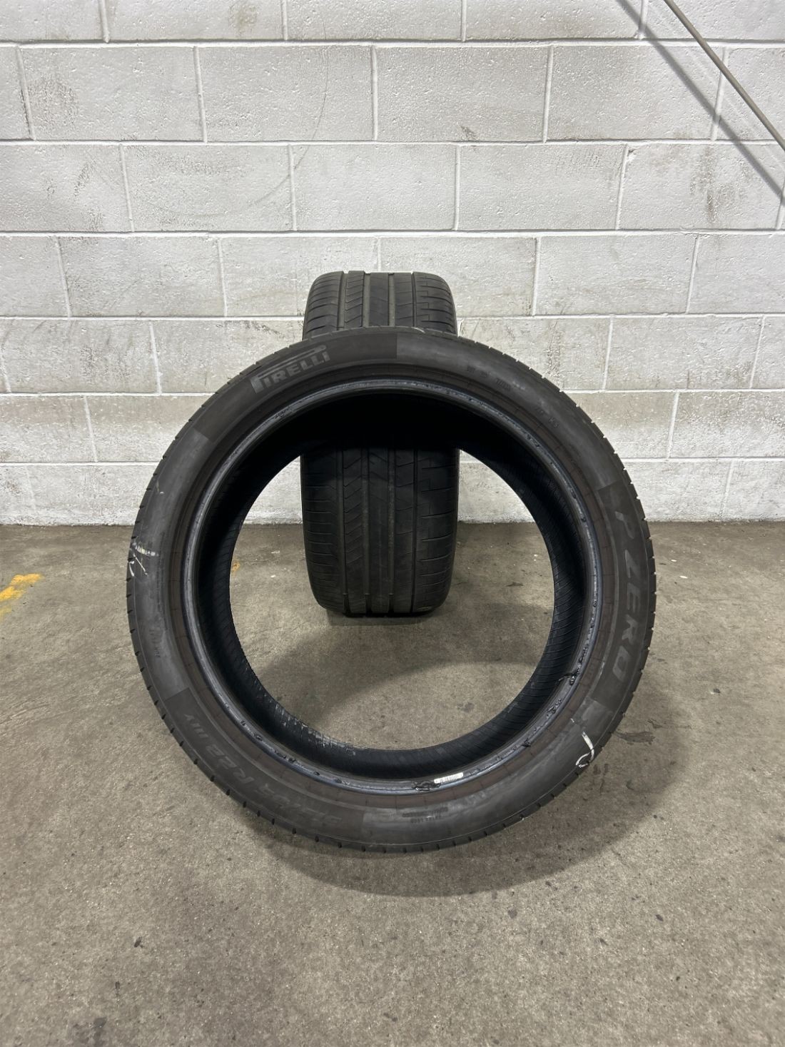 2x P315/35R22 Pirelli P Zero PZ4 RSC Run Flat KS 8/32 111 Y Used Tires 3153522