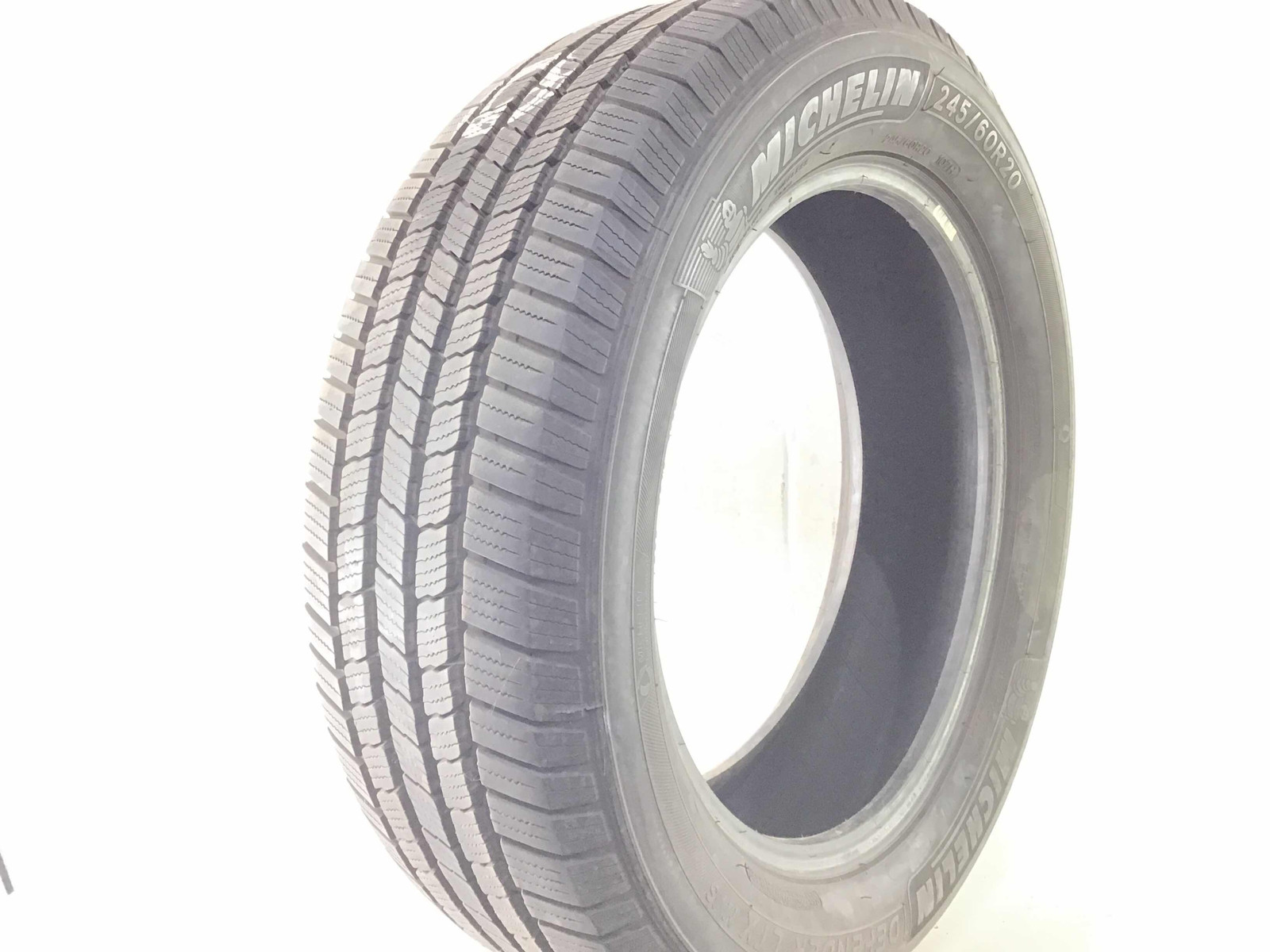 Set Of 2 P245/60R20 Michelin Defender LTX M/S 107 H Used 8/32nds