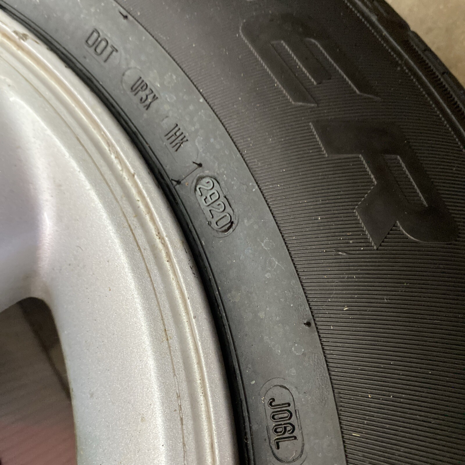Used 255/65R16 Cooper Adventurer H/T 2000 Nissan Pathfinder Rim spare tire