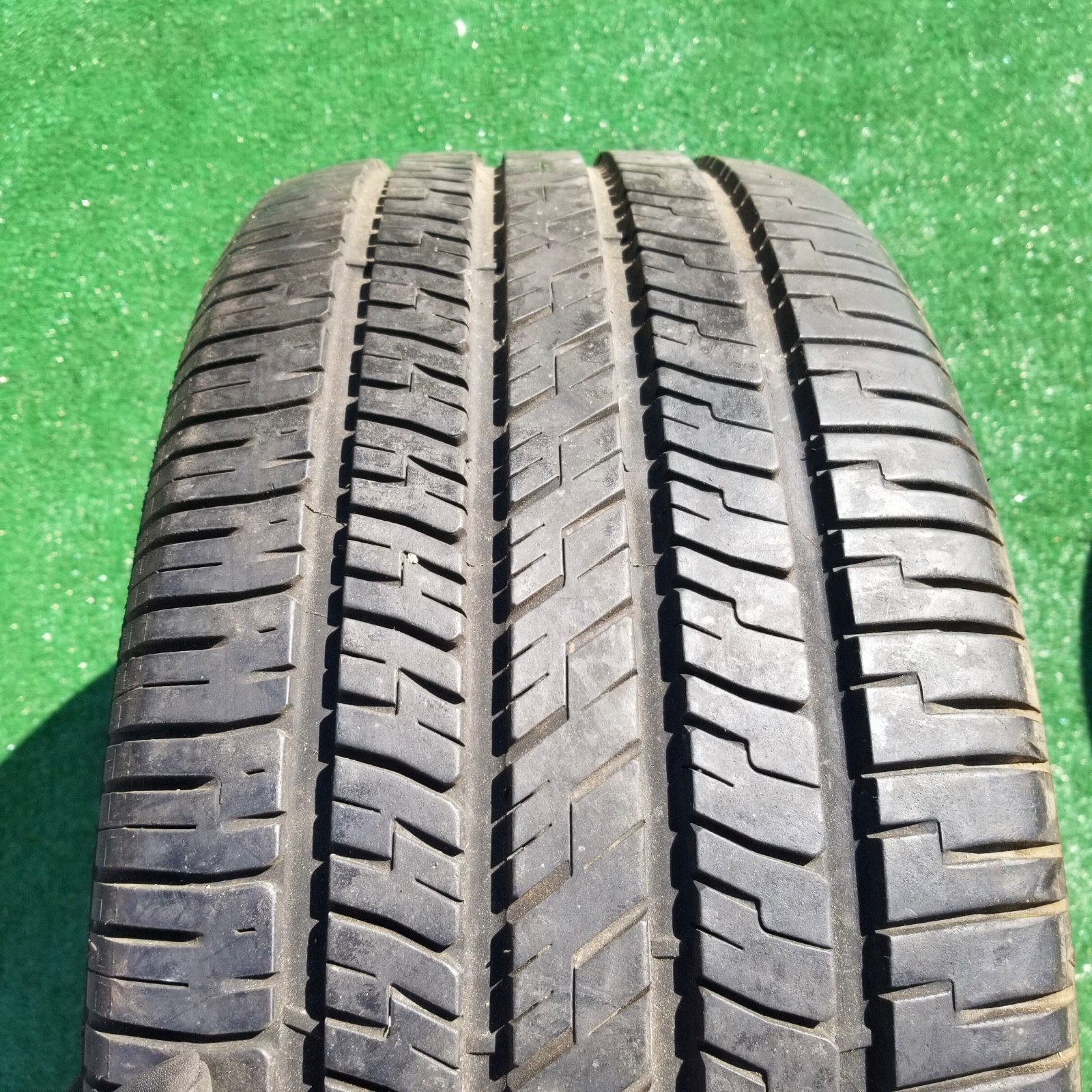 255/45R19 Goodyear Eagle RS-A Chevrolet SSR Tires P255/45R-19 100H TPC Spec 90%