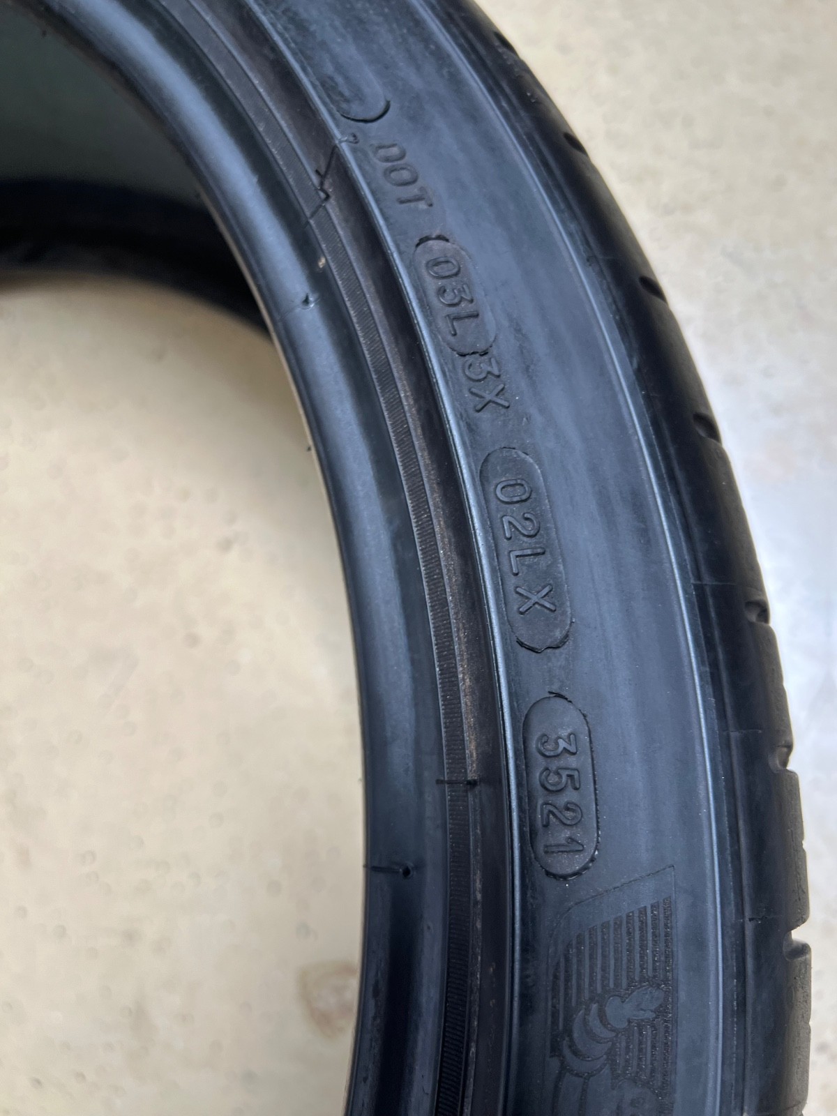 1 – 255/35ZR21 XL (98W) Michelin Pilot Sport All Season 4 Acoustic (T0) – 4156