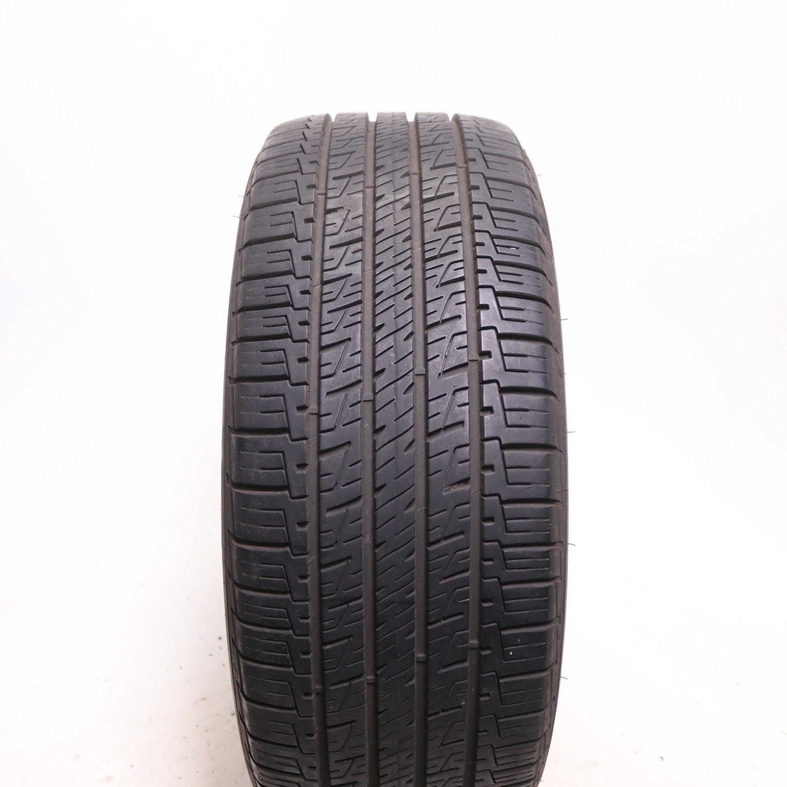 Set of 2 Used 235/45R18 Goodyear Assurance MaxLife – 94V – 9.5-10.5/32