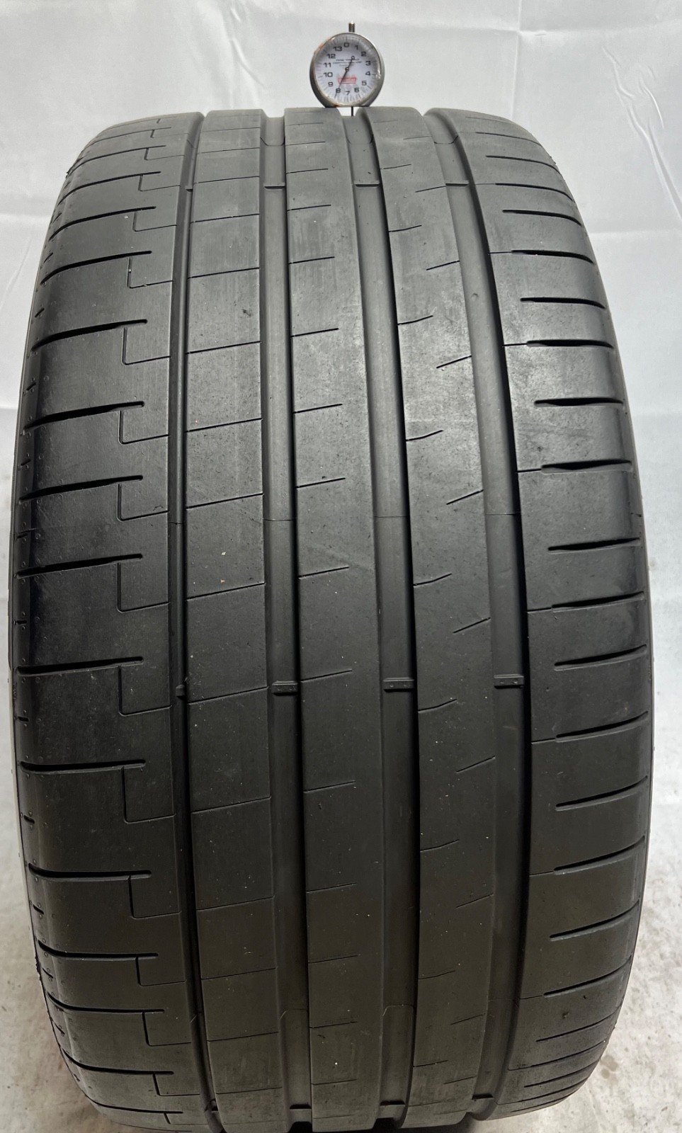 1 – TAKEOFF 325/30ZR23 XL (107Y) Pirelli P Zero PZ5 (L1 ELECT) – 6111 NO REPAIRS