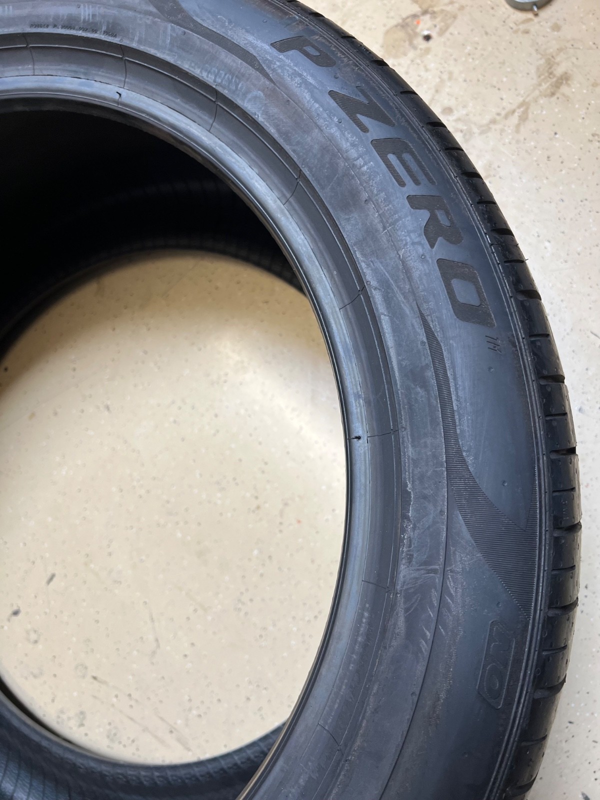 1 – NEW 295/40ZR19 XL (108Y) Pirelli P Zero PZ4 (N0) Porsche OEM – 2111