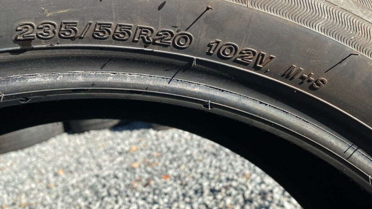 235/55R20 Bridgestone Ecopia H/L 422 Plus – 1 Used Tire – 8/32