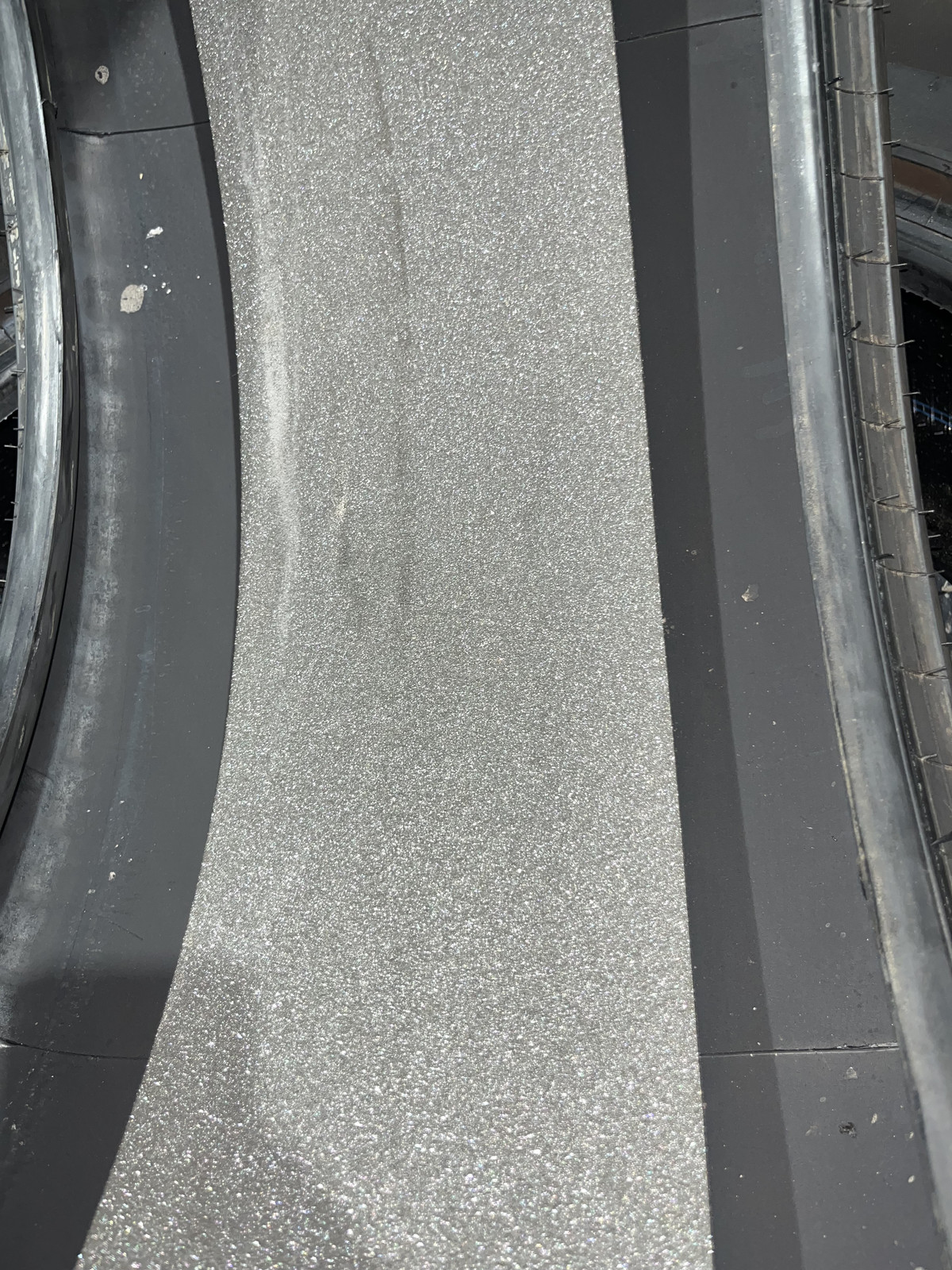 1 Tire Pirelli P Zero PZ4 MO-S PNCS 325/35R23 111Y DOT.1524 4.5/32 NO Patch