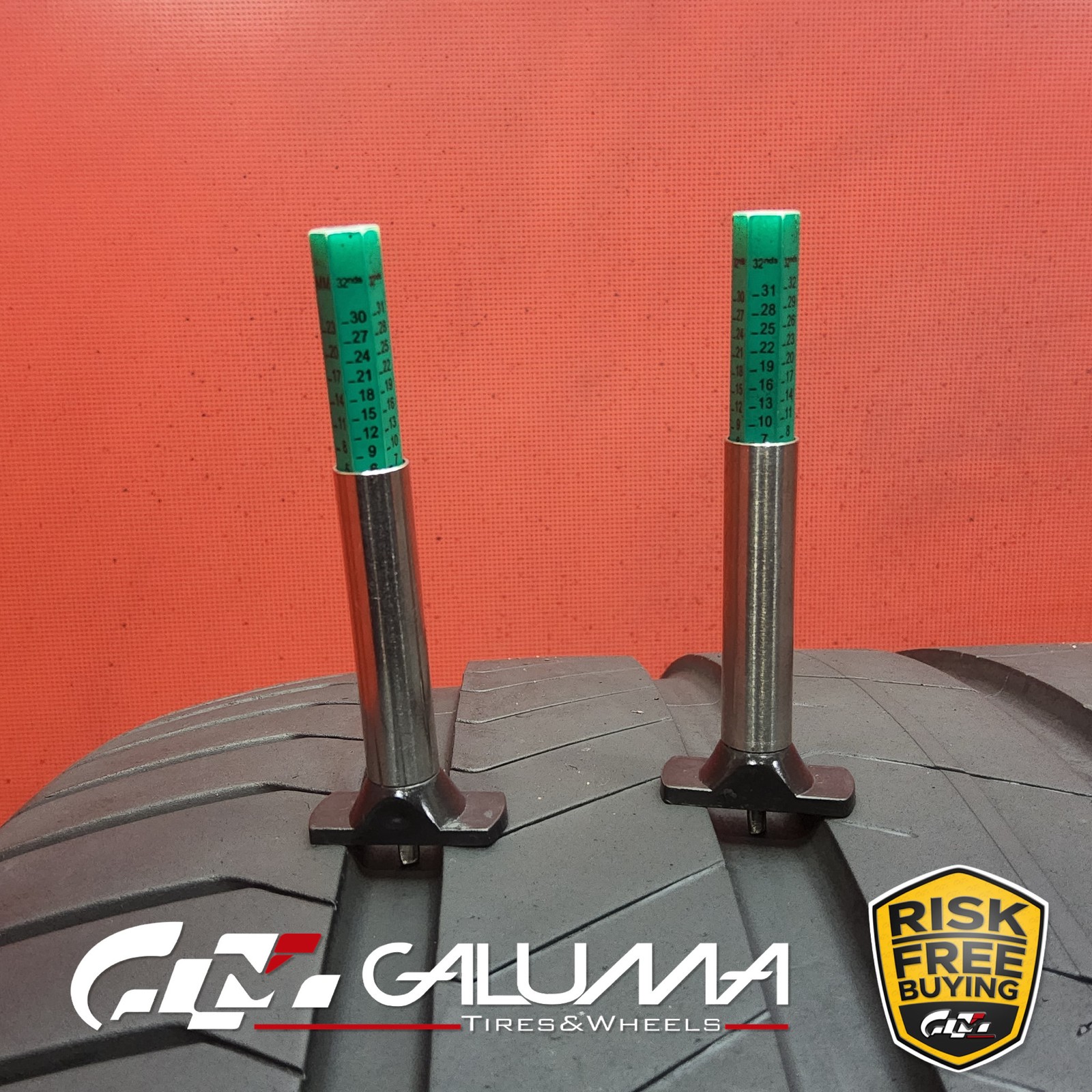 Set of 2 Tires LikeNEW Pirelli P Zero PZ4 NA1 305/30ZR21 305/30/21 3053021 92284