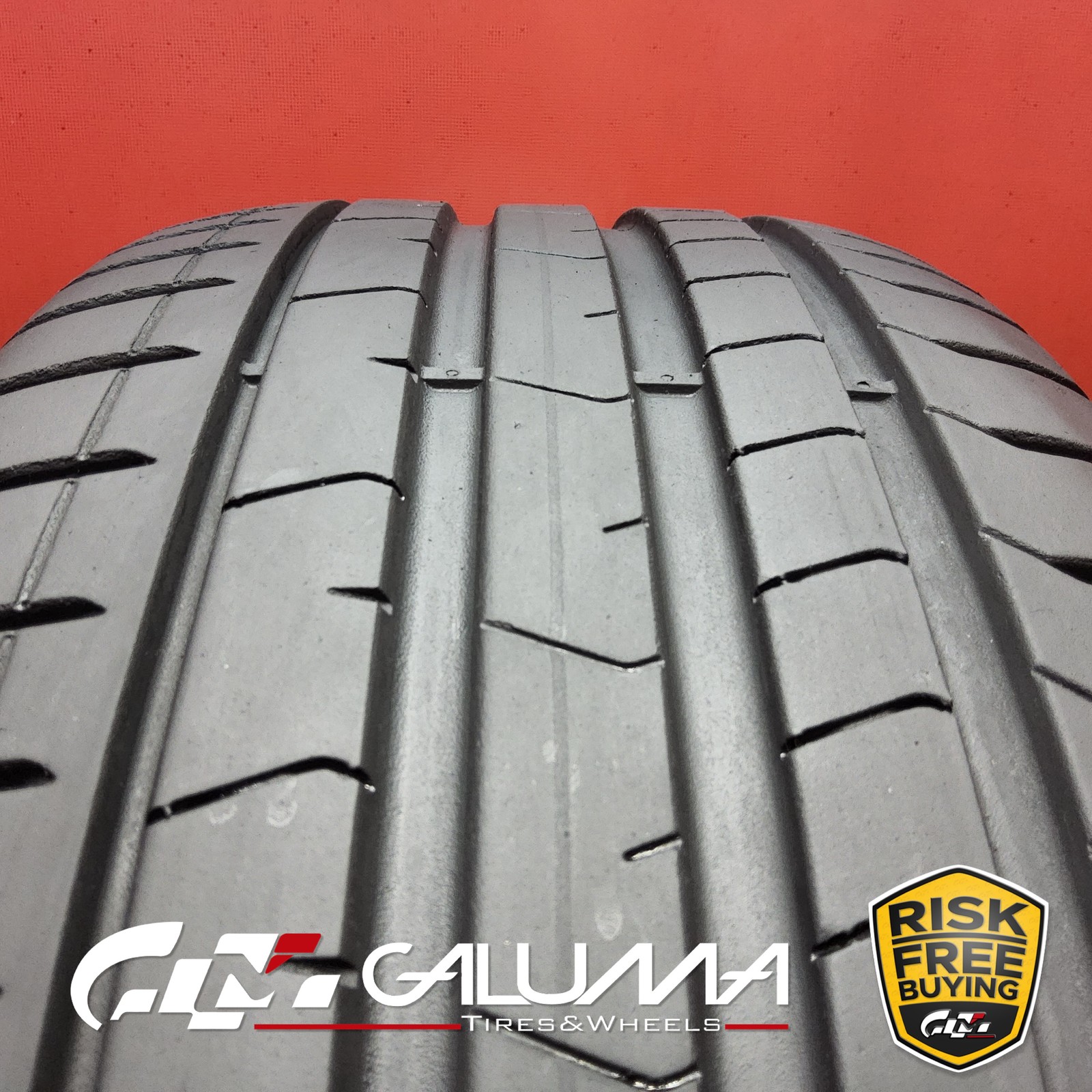 1 Tire LikeNEW Pirelli P-Zero (PZ4) RunFlat ★ XL 225/40R19 225/40/19 93Y #95905