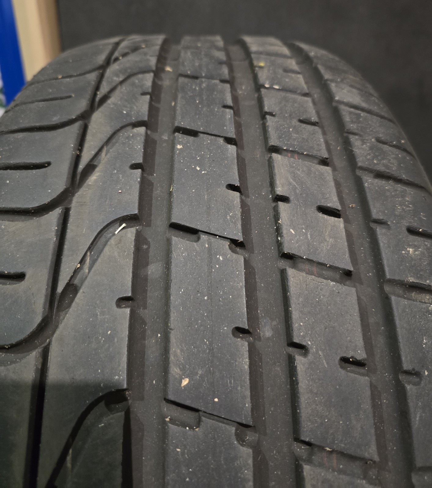 Summer tires 255 40 19 100 Y XL TL (AO) PZERO Pirelli