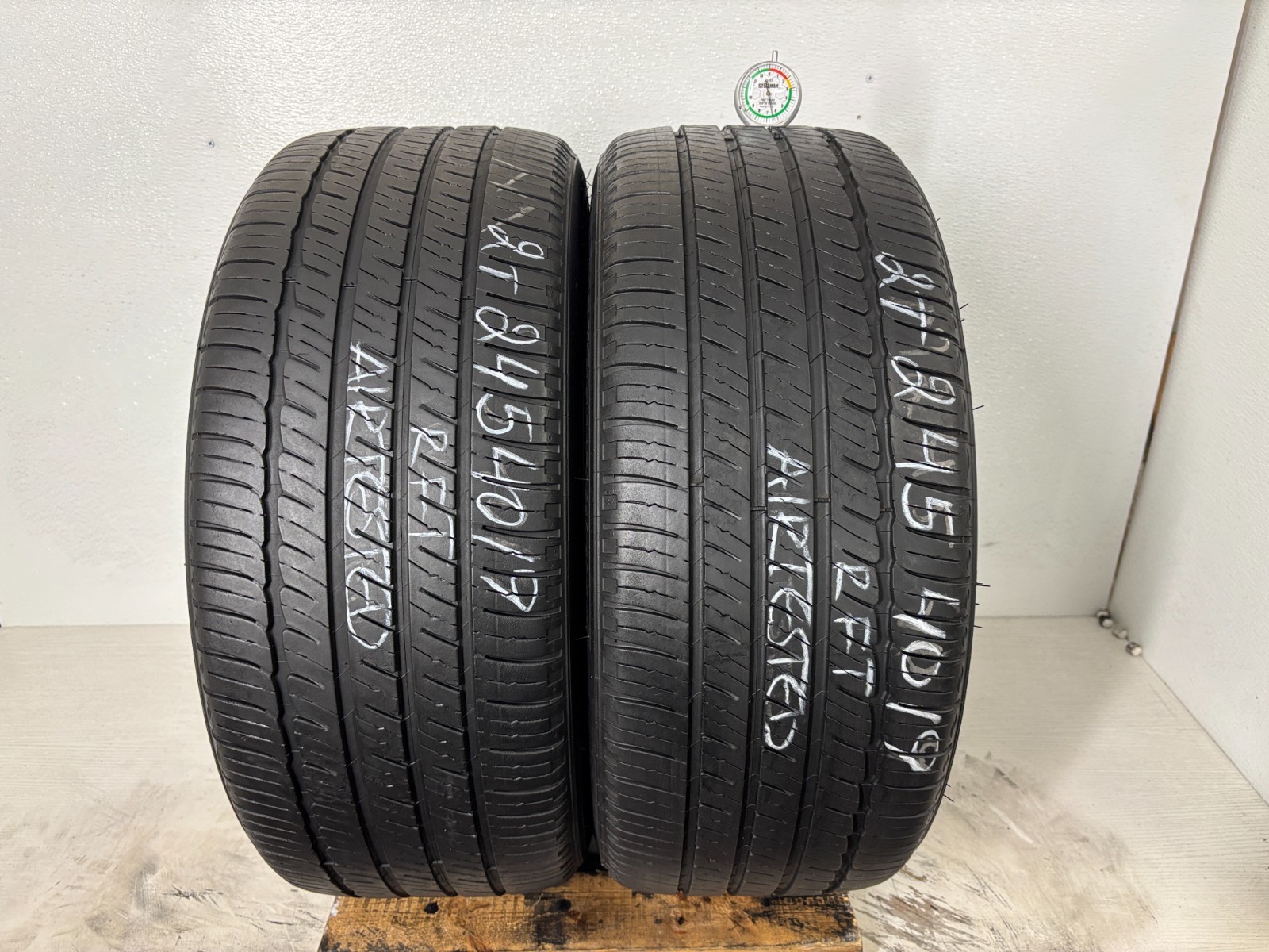 2 Tires 245 40 19 Michelin Primacy Tour A/S Run Flat (6.00-6.50/32=70-76% Tread)