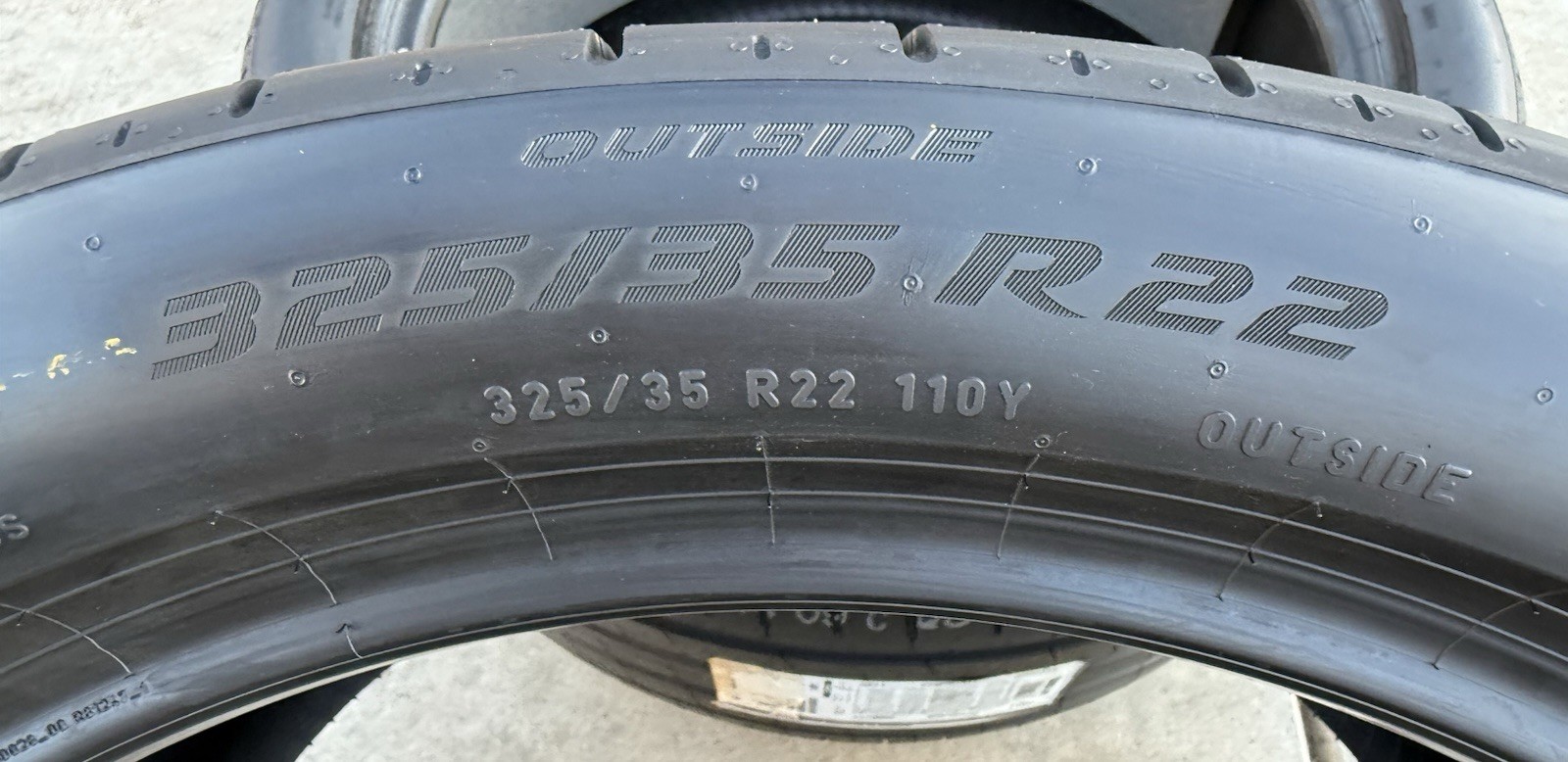 4X NEW Pirelli P Zero PZ5 Noise Canceling Mercedes 2X 325/35R22 & 2X 285/40R22