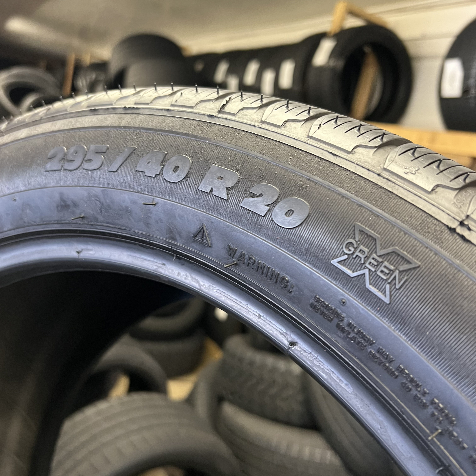 1 Tire Michelin Latitude Tour HP NO 295/40R20 106V DOT.0623 7.5/32